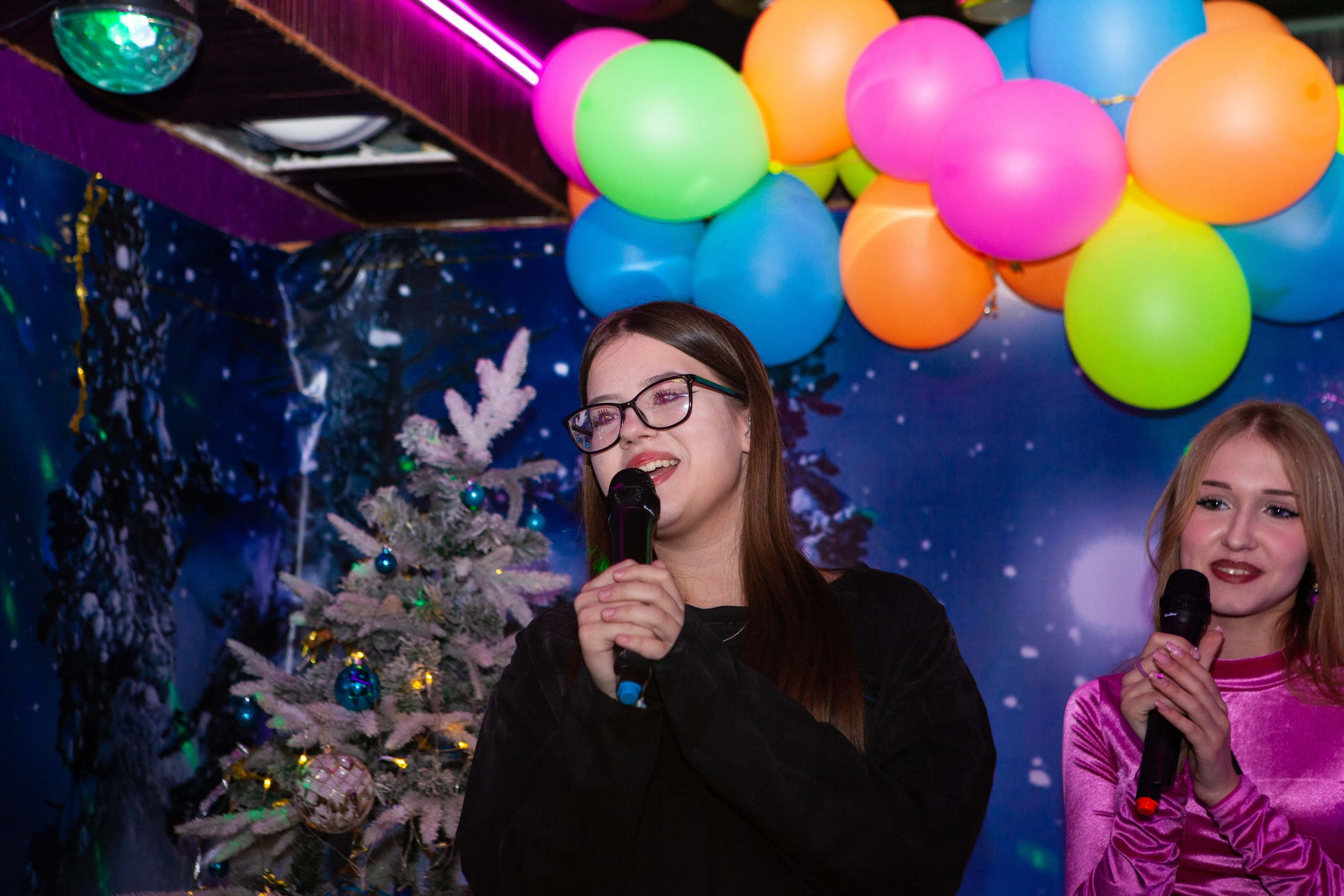 Корпоратив в Волшебном микрофоне 28.12.24. Медиа-продюсер и фотограф Сорокина Кристина г. Благовещенск