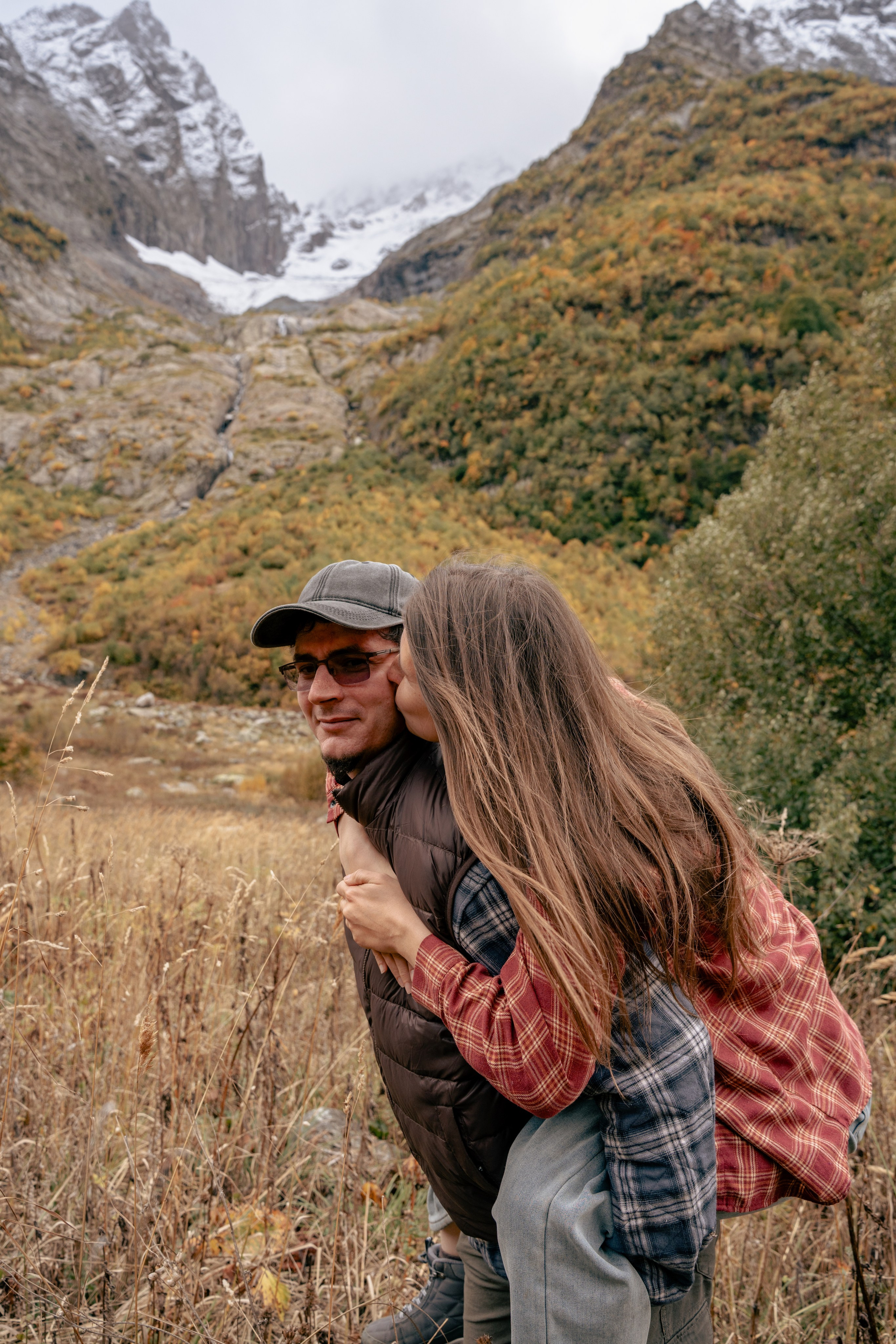 Семейная фотосессия в Домбае. Фотограф КМВ|ГОРЫ Пятигорск Железноводск Ессентуки Кисловодск Домбай Архыз Эльбрус