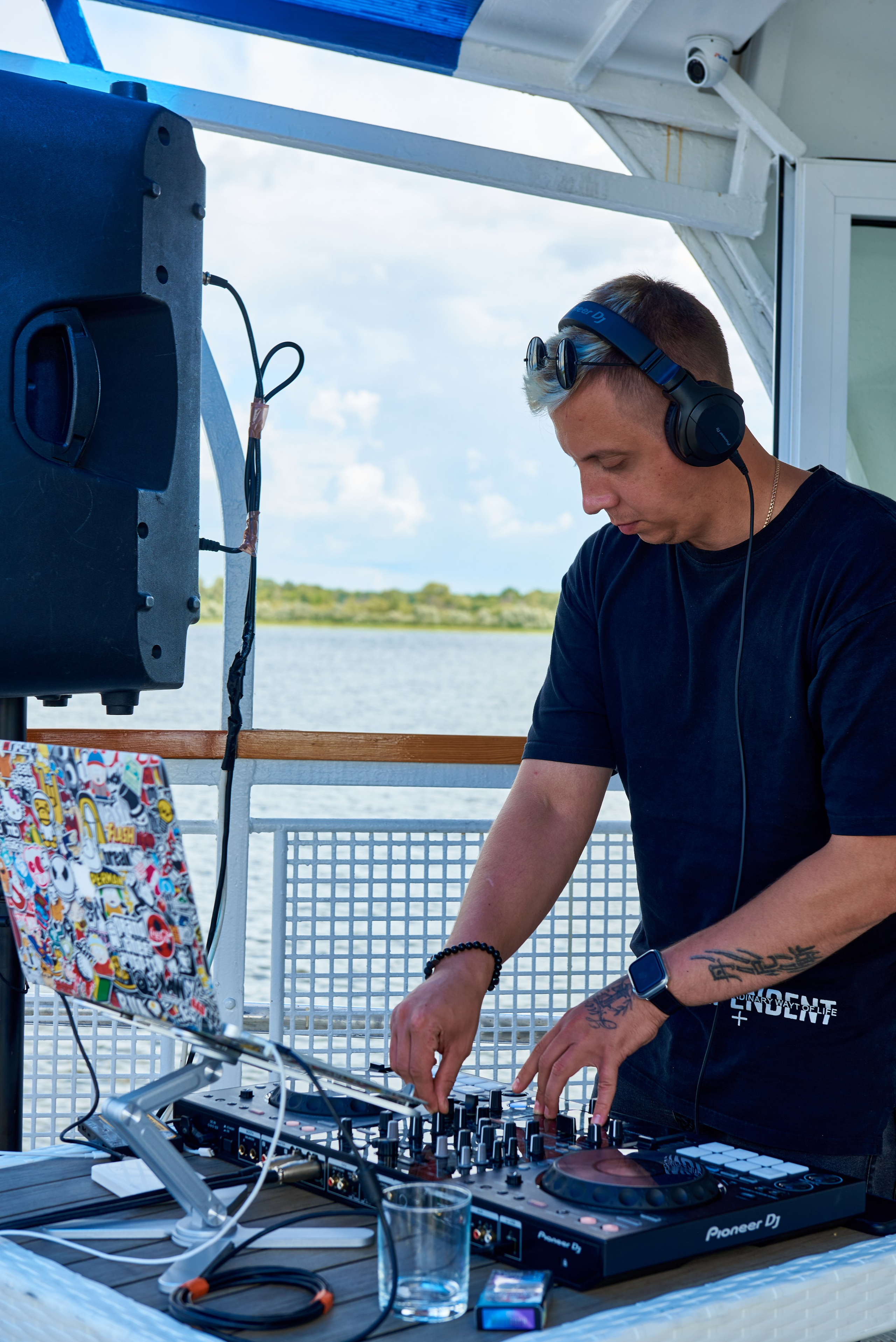 Корпоратив на теплоходе. Андрей Винников фотограф в Нижнем Новгороде