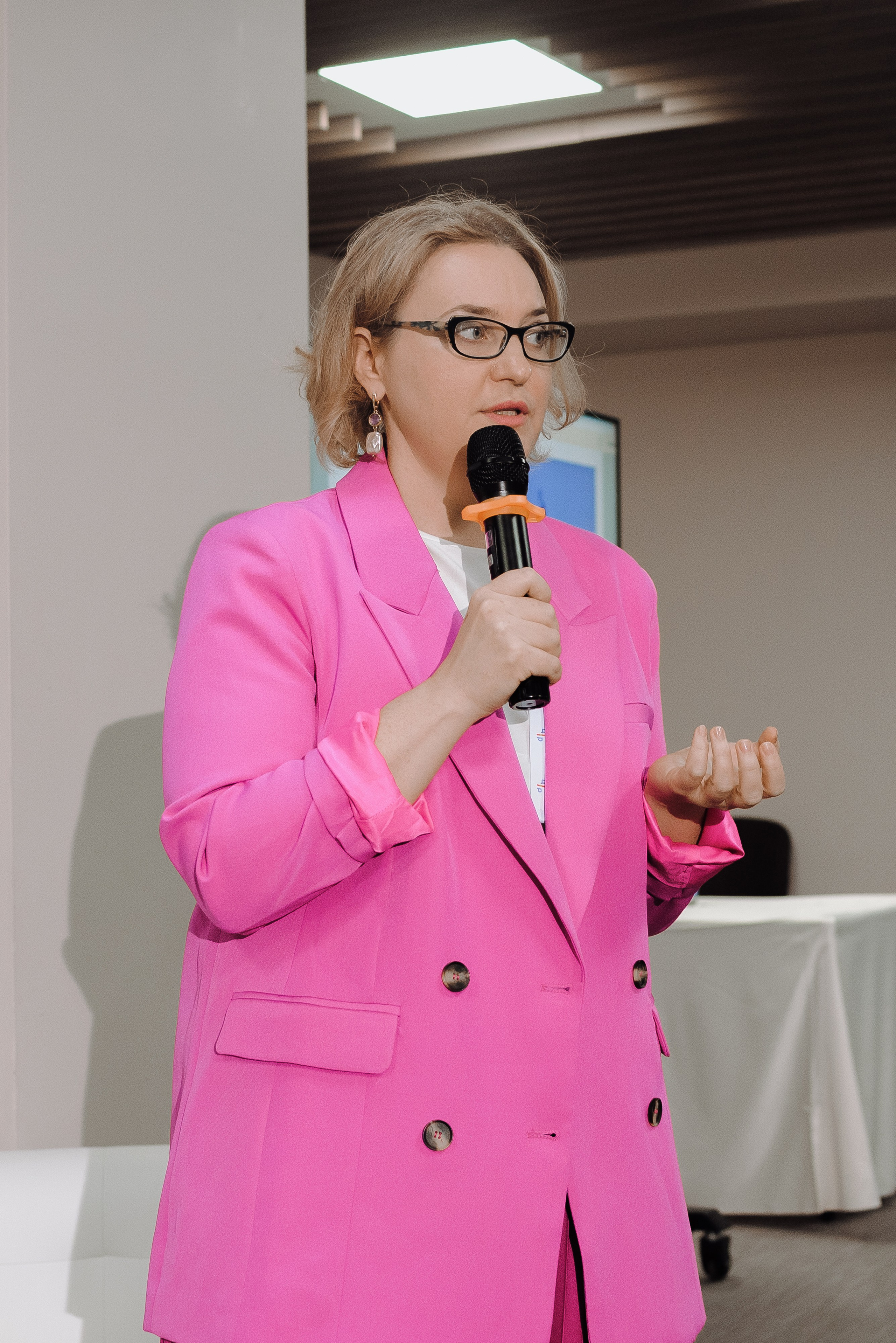 ОБЛАСТНАЯ КОНФЕРЕНЦИЯ «РАЗВИТИЕ ТУРИЗМА В ЧЕЛЯБИНСКОЙ ОБЛАСТИ». Репортажный фотограф Зуев Роман г. Челябинск