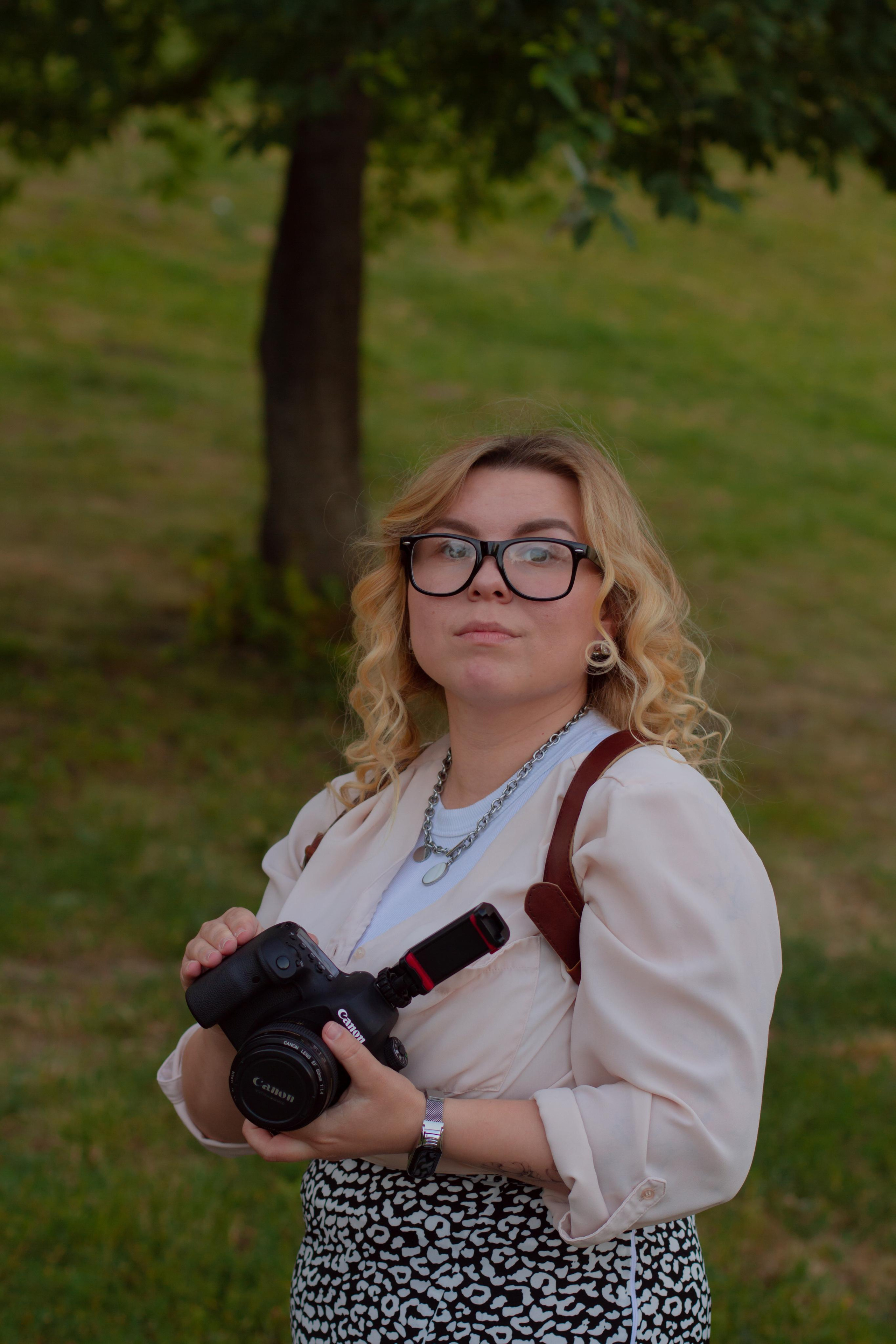 Елена пионы. Фотограф Светлана Бурова