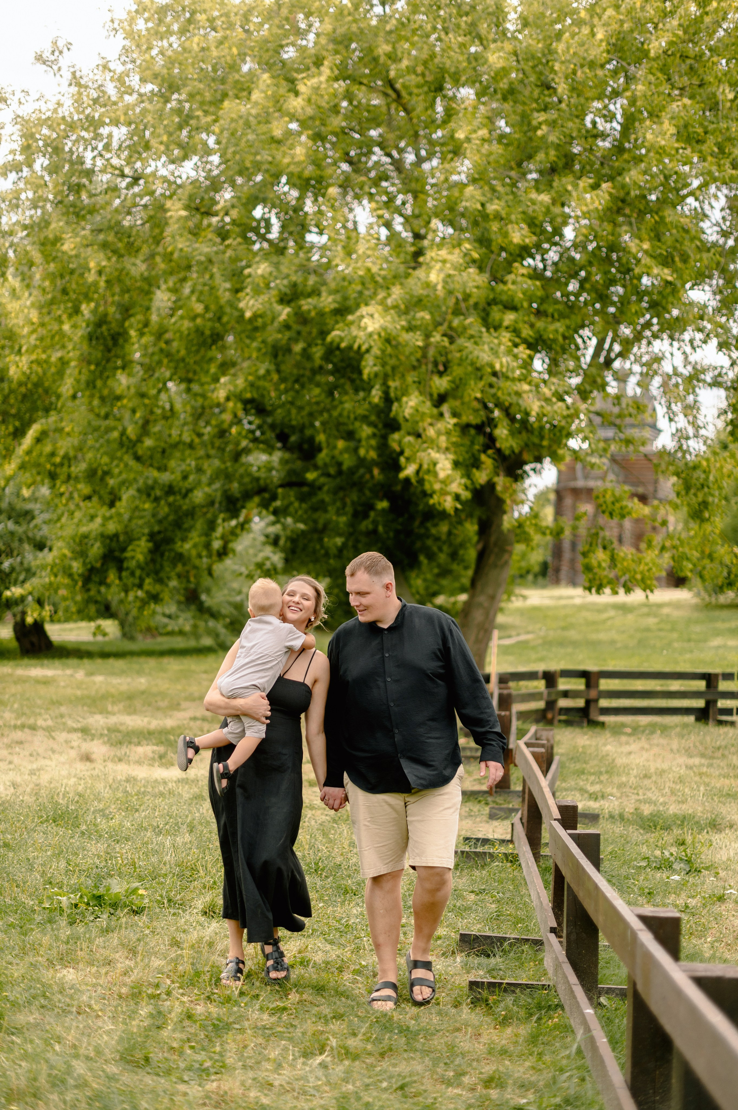 С АРОМАТОМ СКОШЕННОЙ ТРАВЫ. Шашкова Вероника / Свадебный и семейный фотограф Москва и Ярославль