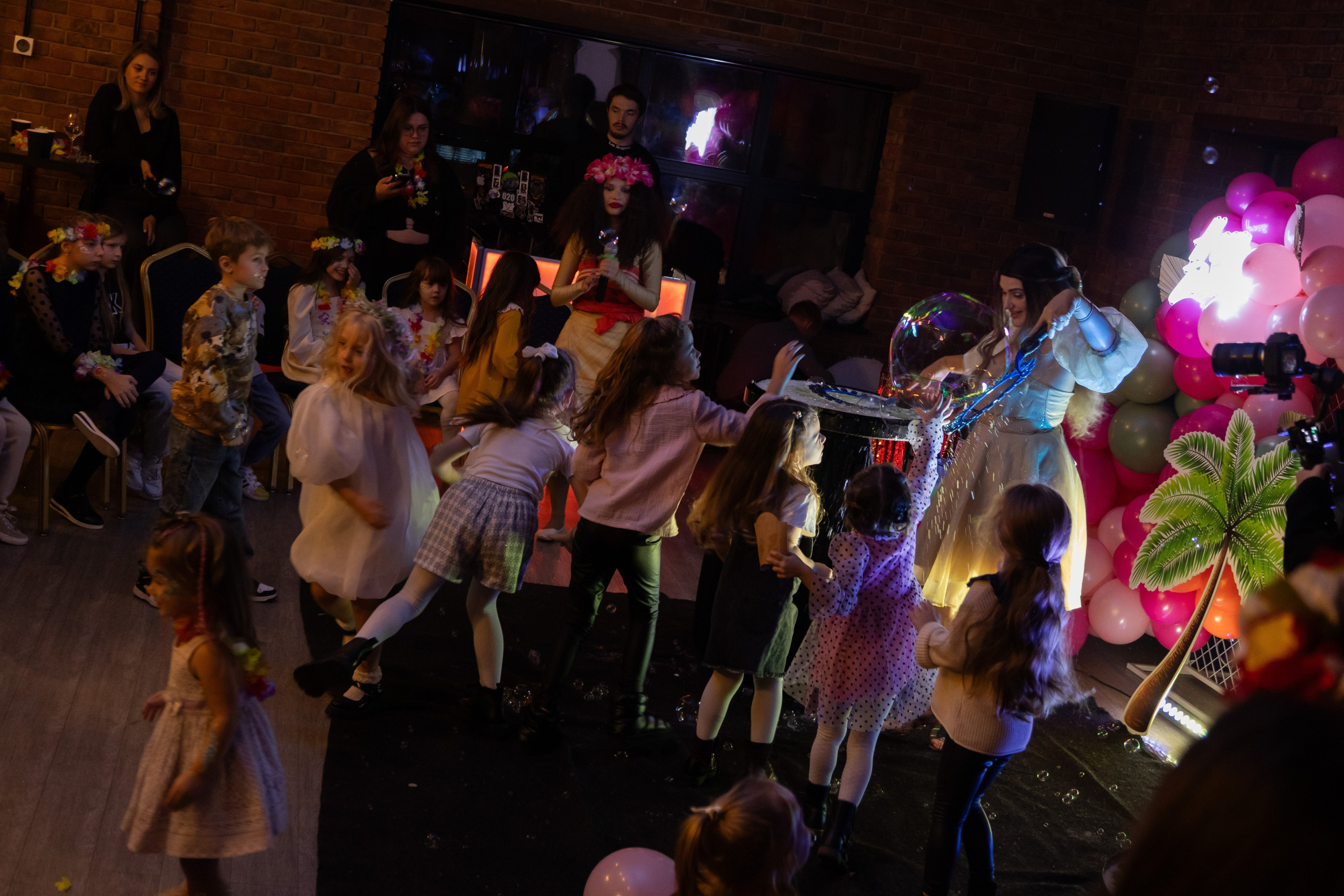 День Рожденья Оливия 7 лет. Портретный Студийный и уличный фотограф Москва. Индивидуальные, Семейные, Беременность, Будуар, Каталог, контент съемки для блога и бизнеса