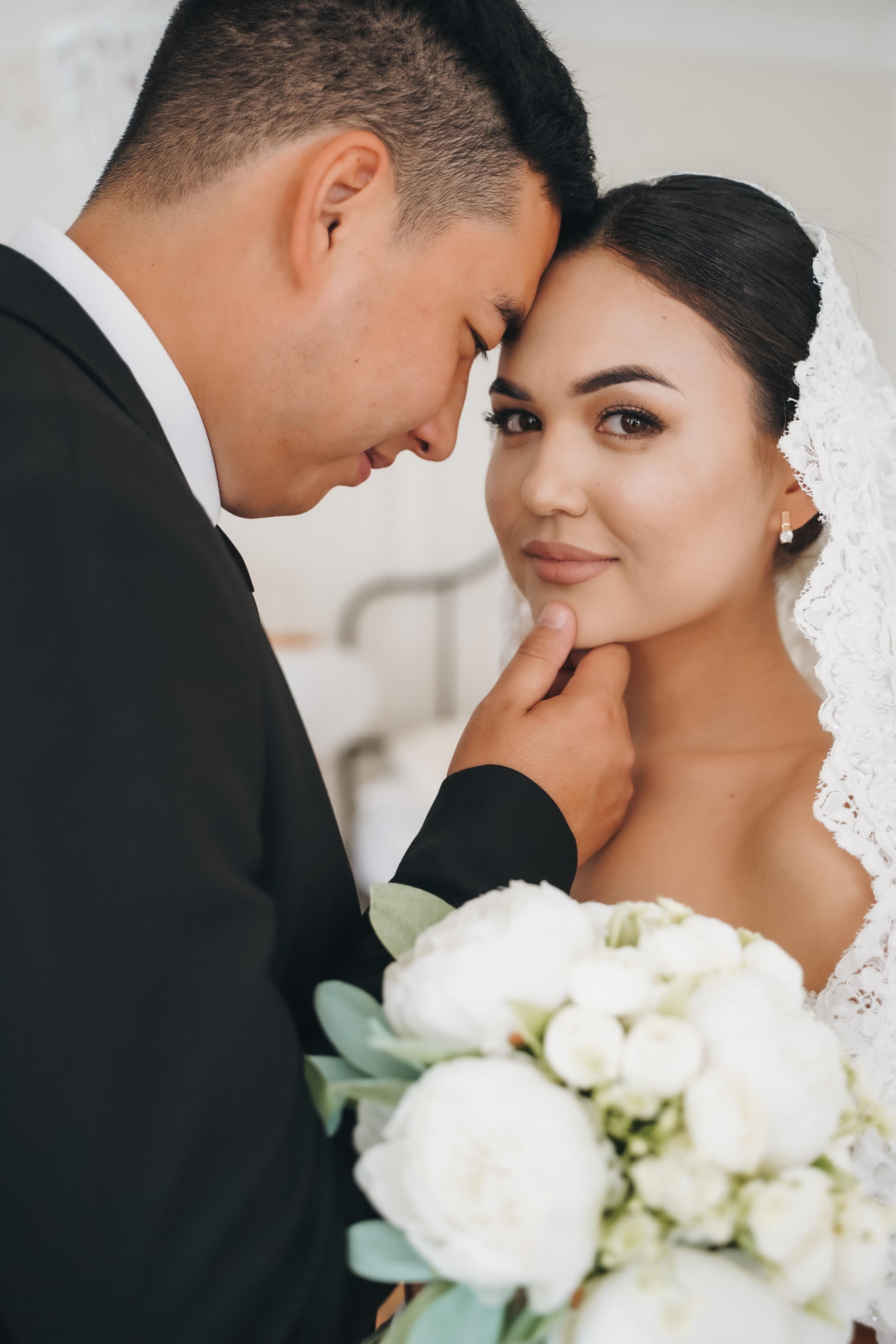 Жаслан и Арина. Фото и видео для вас в Астрахани!