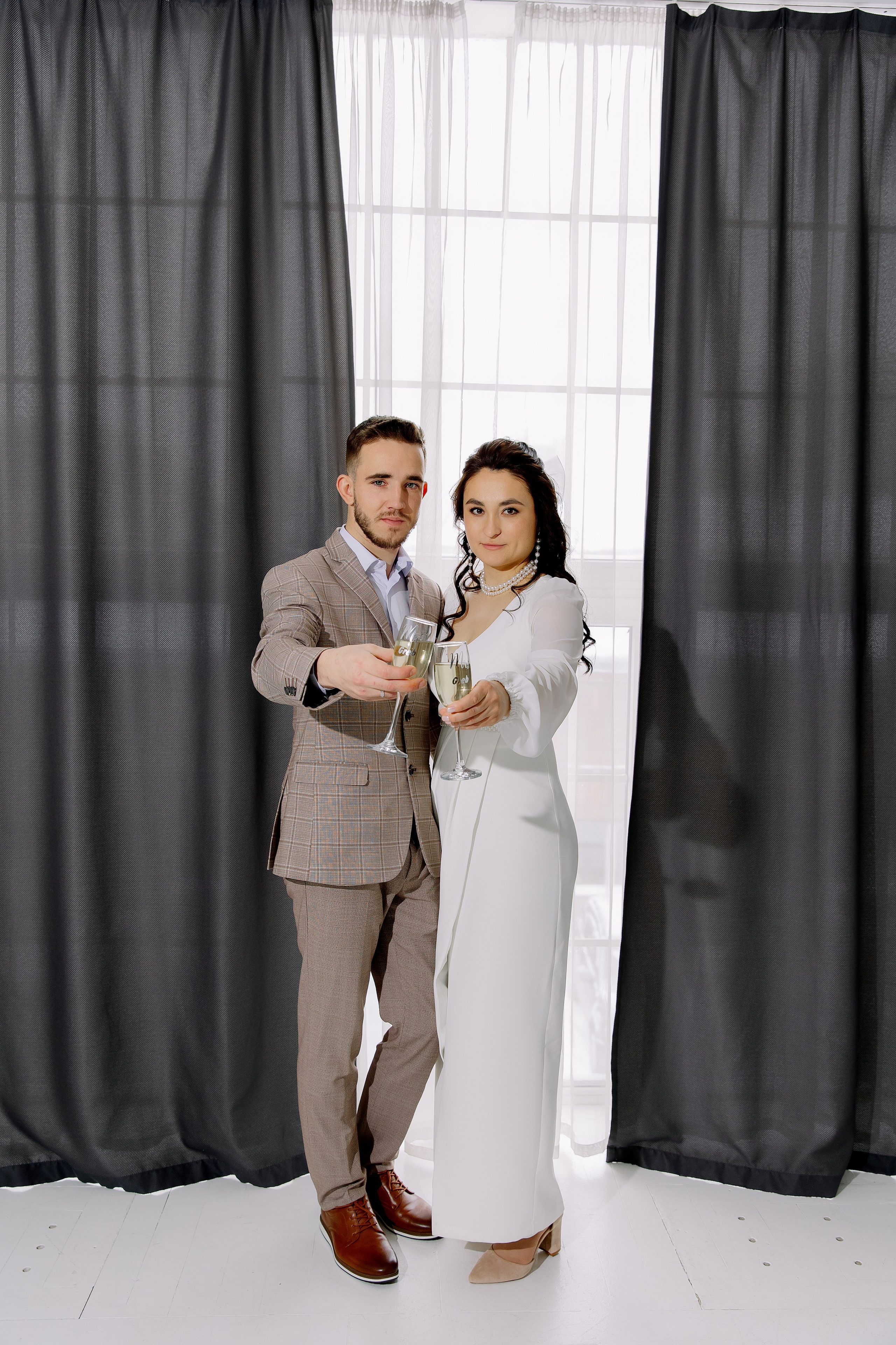 Центральный Загс Павел & Маргарита. Свадебный фотограф в Новосибирске Лидия Александровна