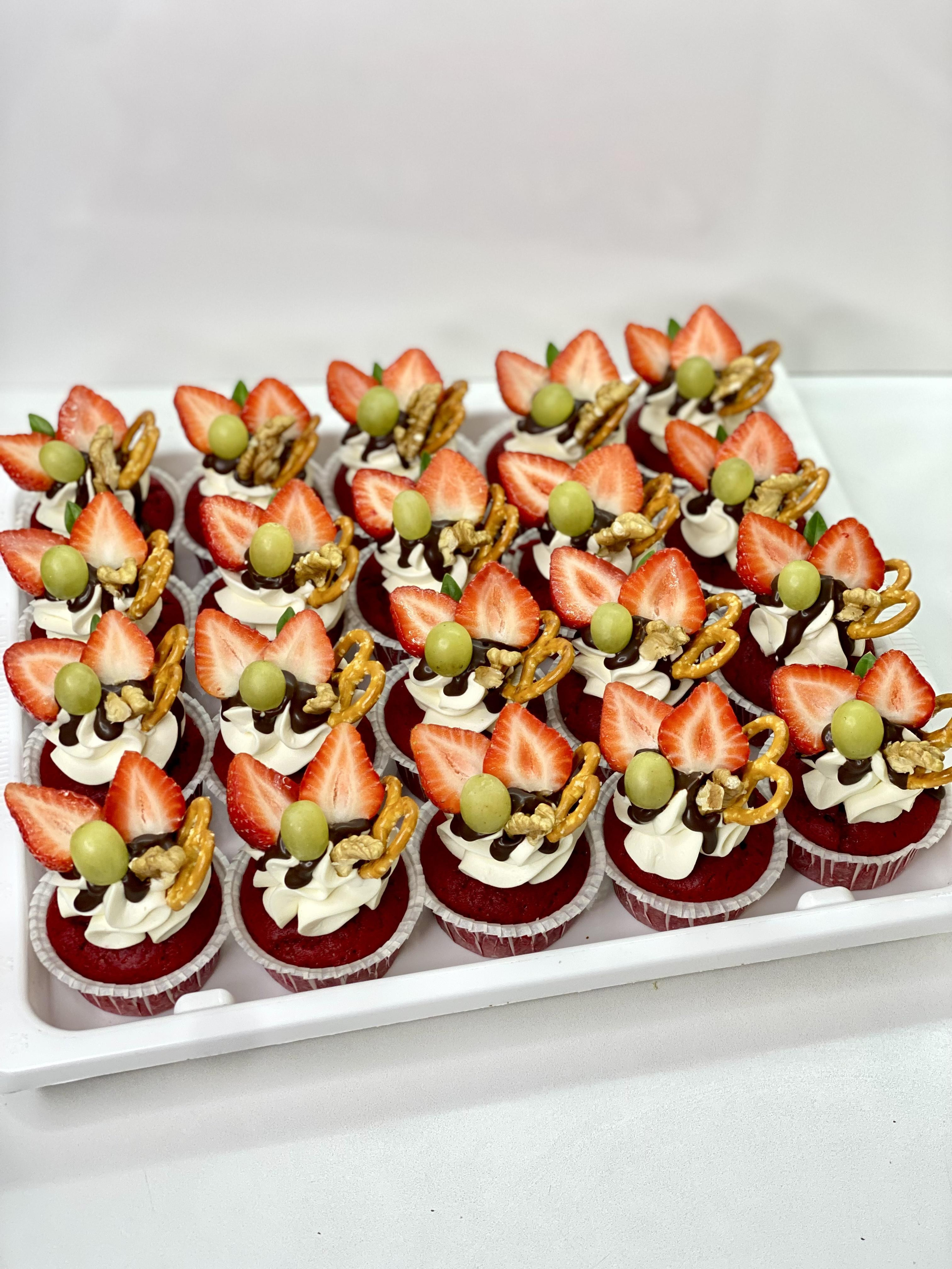 Капкейки фуршетные. Katyasugarsugar капкейки, зефир, торты Москва