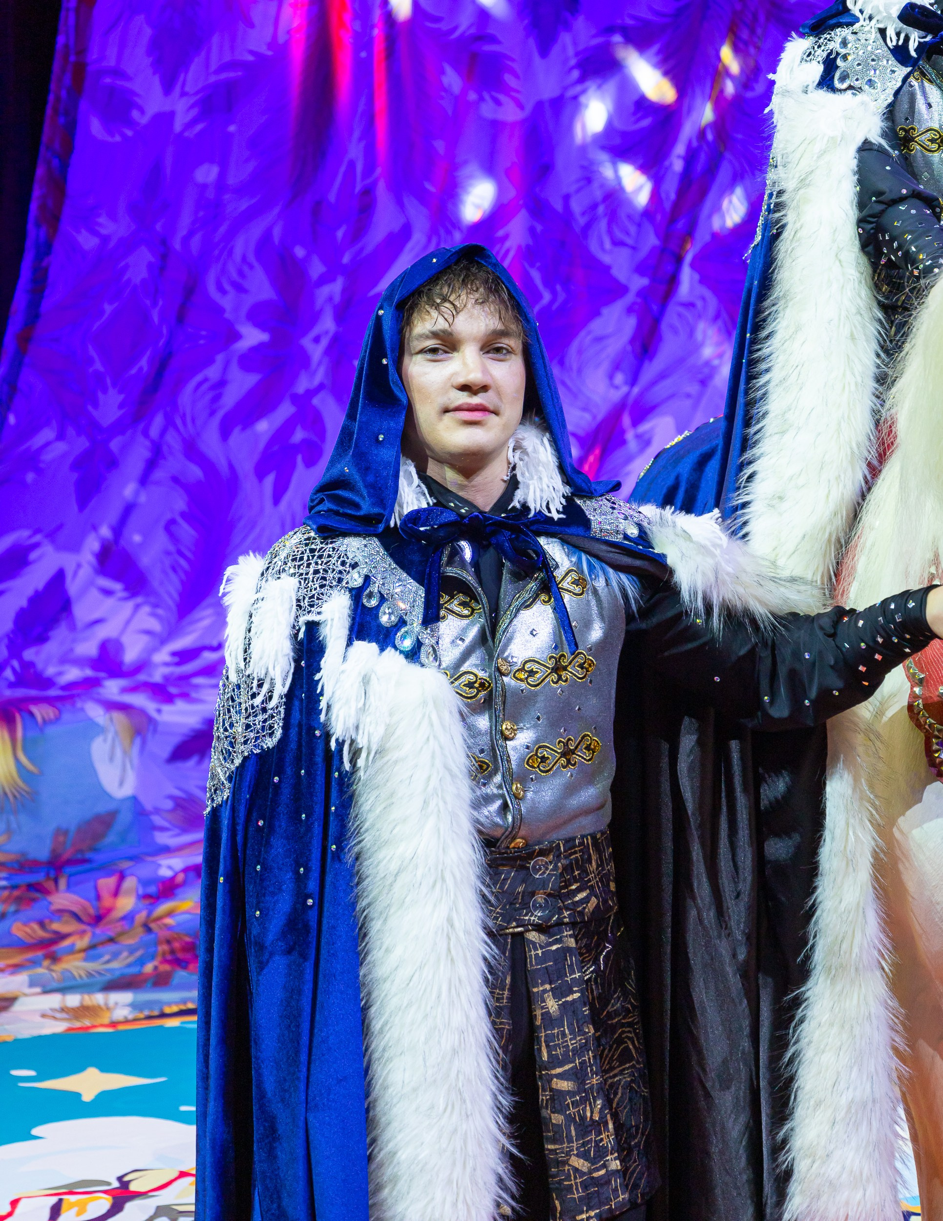 Цирк Жар Птица. Афиша. Семейный и Свадебный фотограф в Сочи