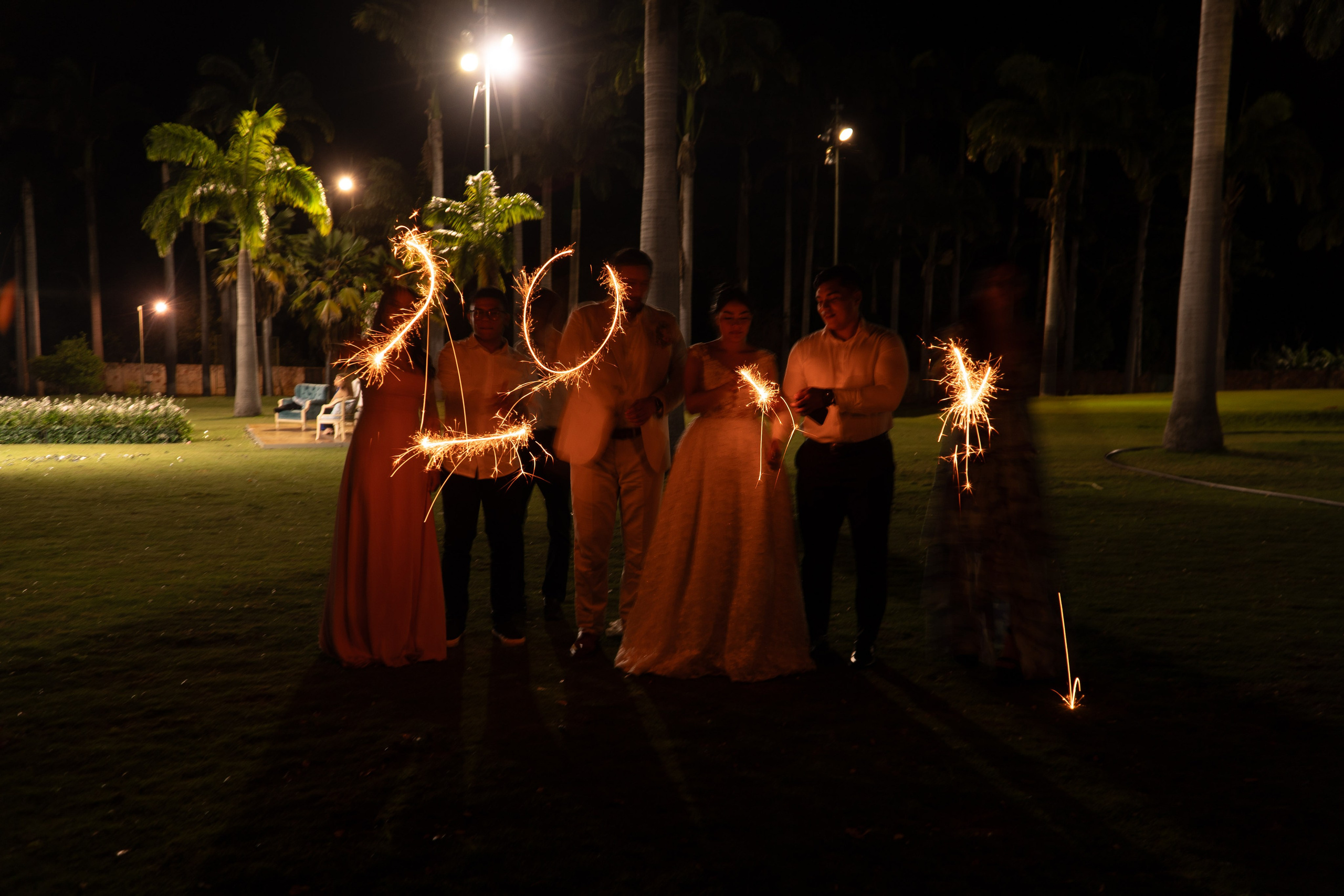 Carola & Gerson. Wedding Photographer in Barcelona and Medellin