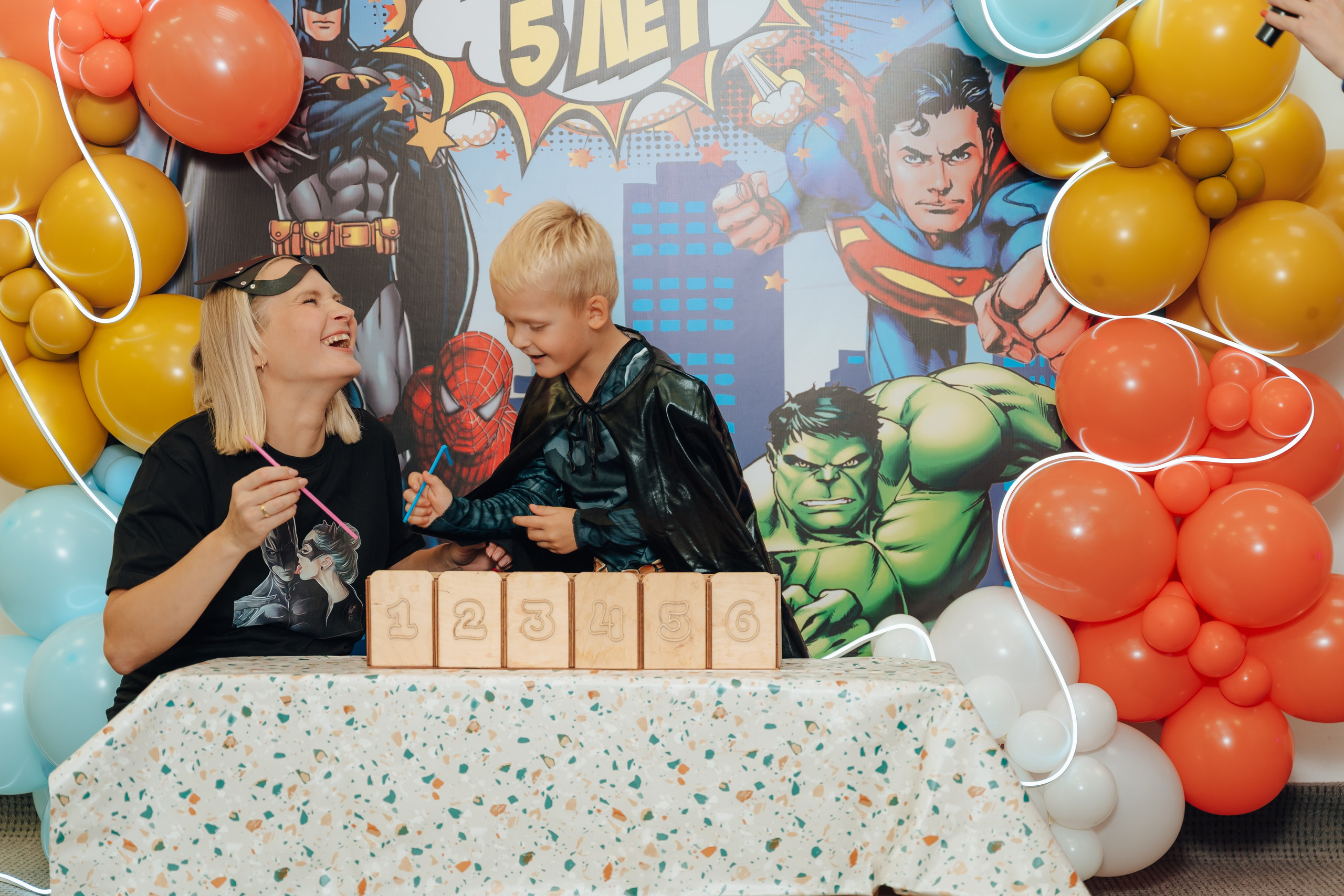 Праздник Льва в Мультифокс. Детский и семейный фотограф Катерина Мишина