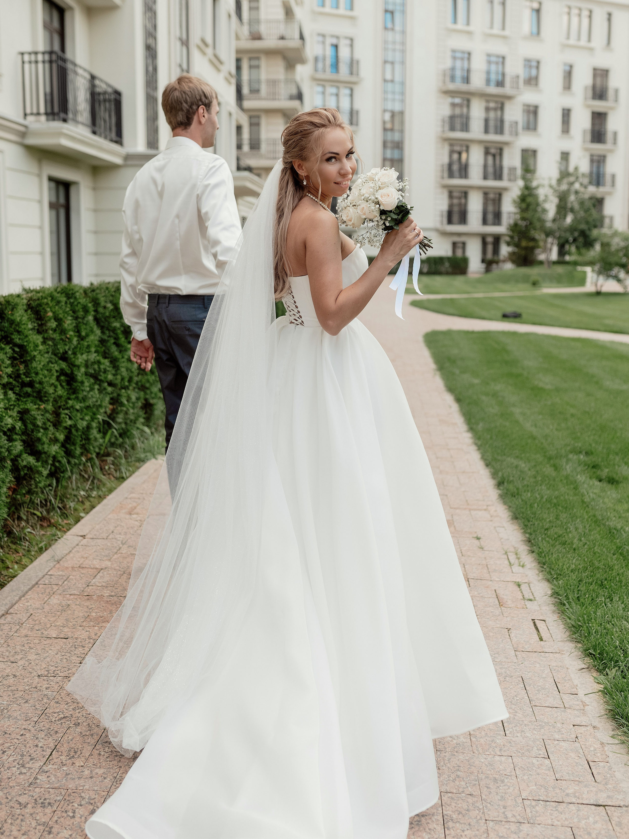 Свадебный букет невесты крупным планом