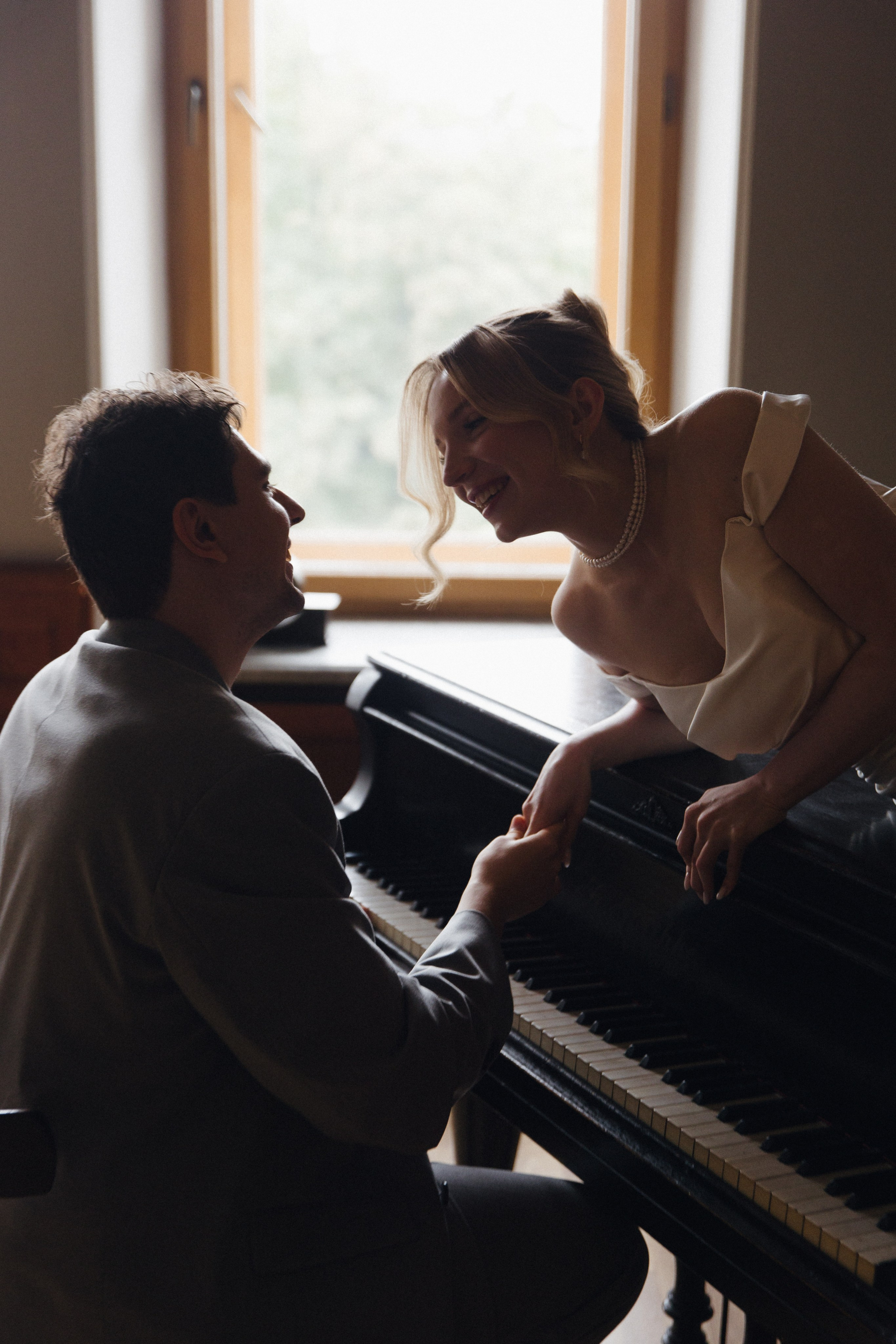 Свадьба в Питере. HELD BY LOVE. Фотограф в Астрахани Радмир Баймухамедов