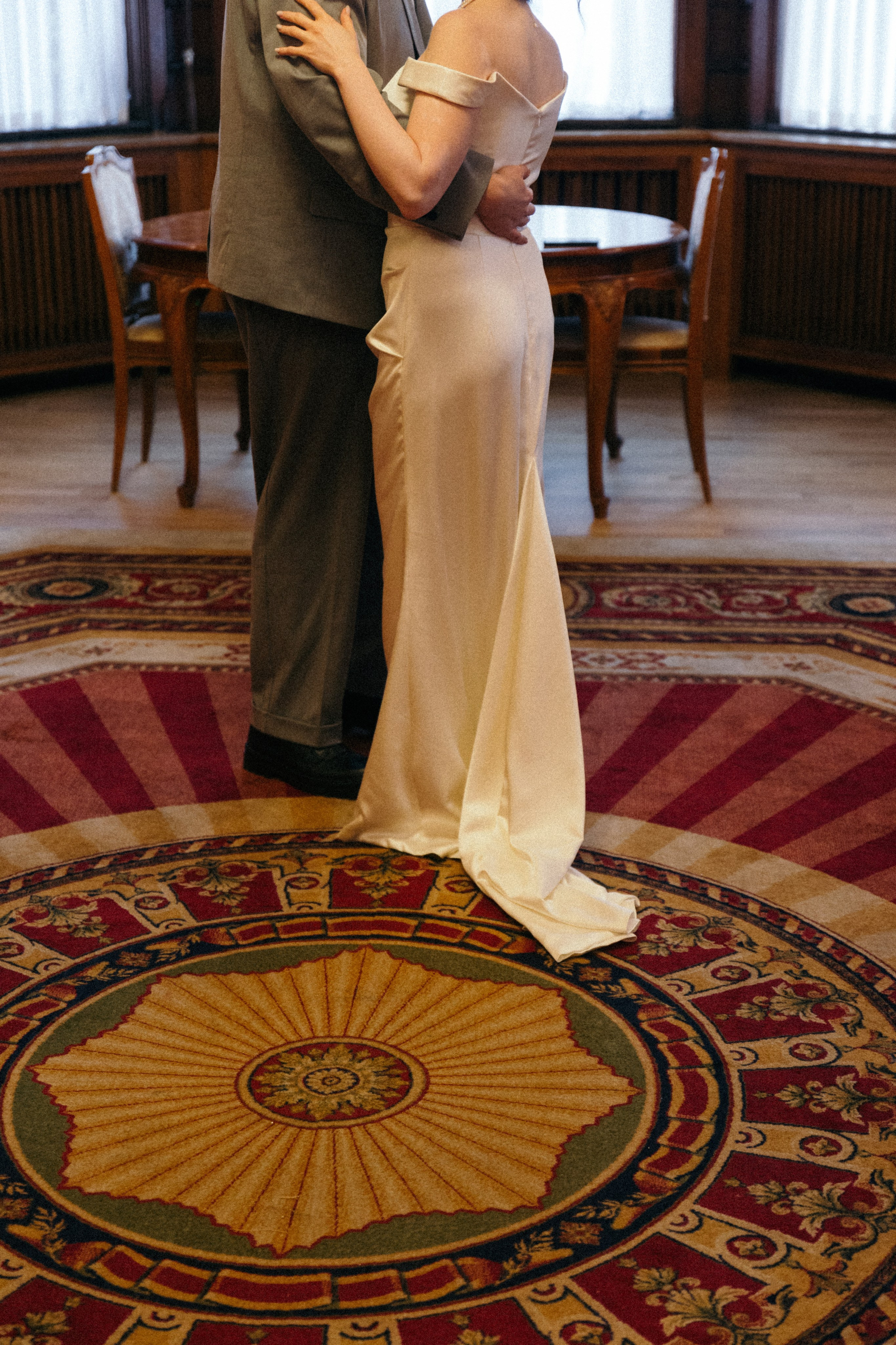 Свадьба в Питере. HELD BY LOVE. Фотограф в Астрахани Радмир Баймухамедов