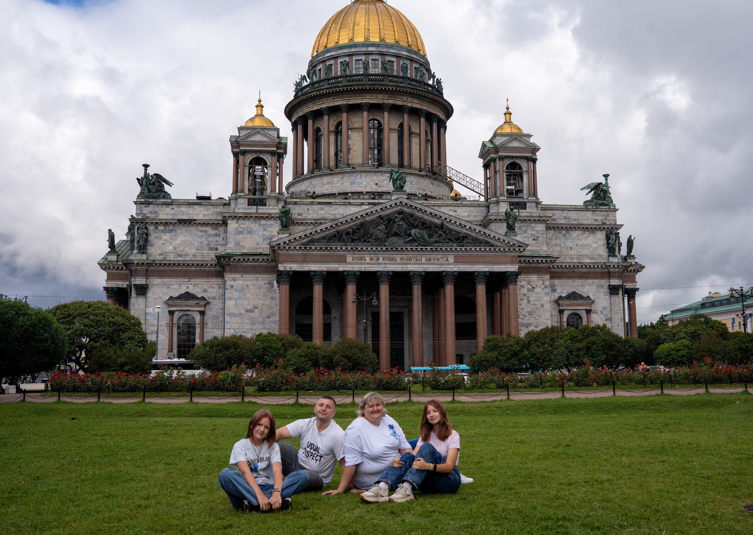 Фотосессия с достопримечательностями города. Студийный и портретный фотограф в САНКТ-ПЕТЕРБУРГЕИрина Махаон