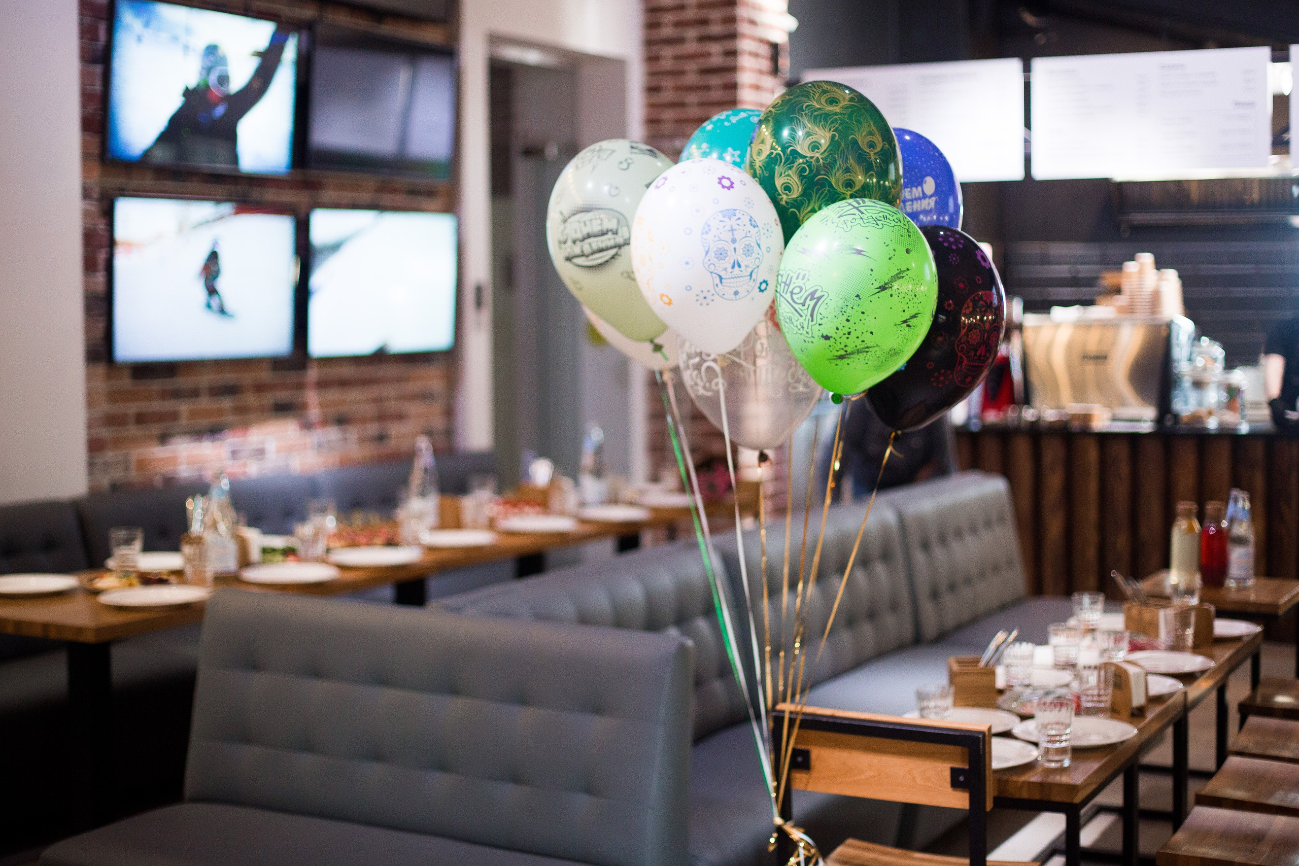 Фотосъемка детского Дня рождения на скалодроме. Репортажный фотограф Борис Геер