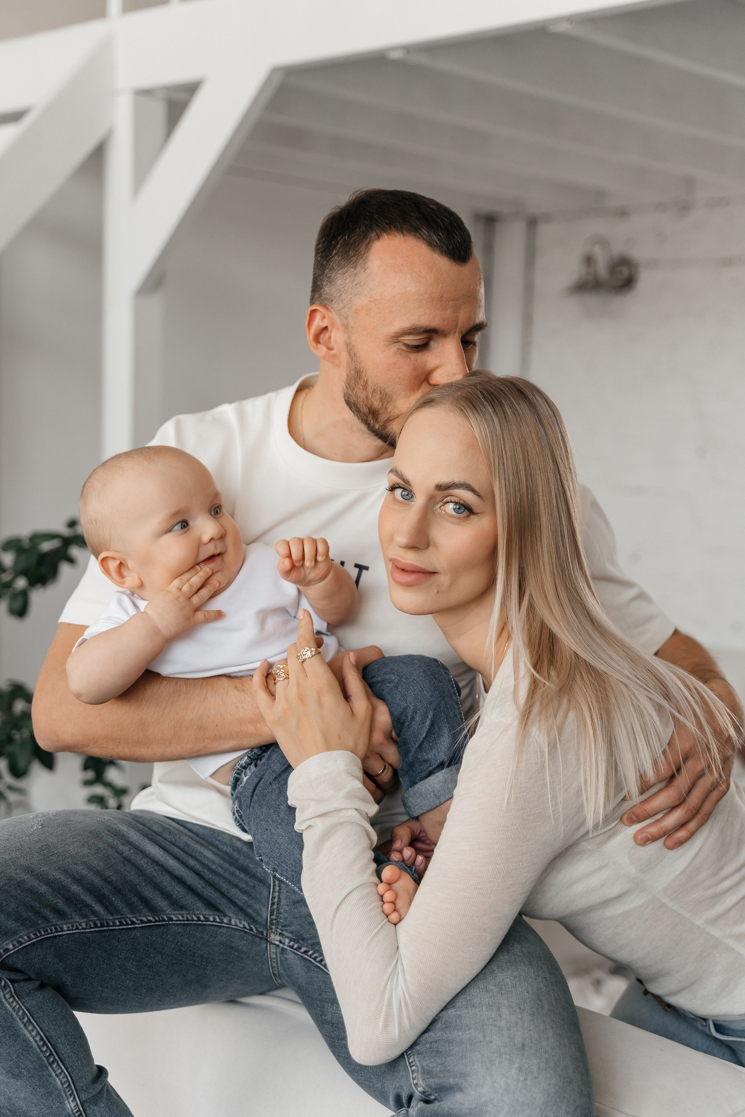 Саша, Юля и Лев. Волик Мария