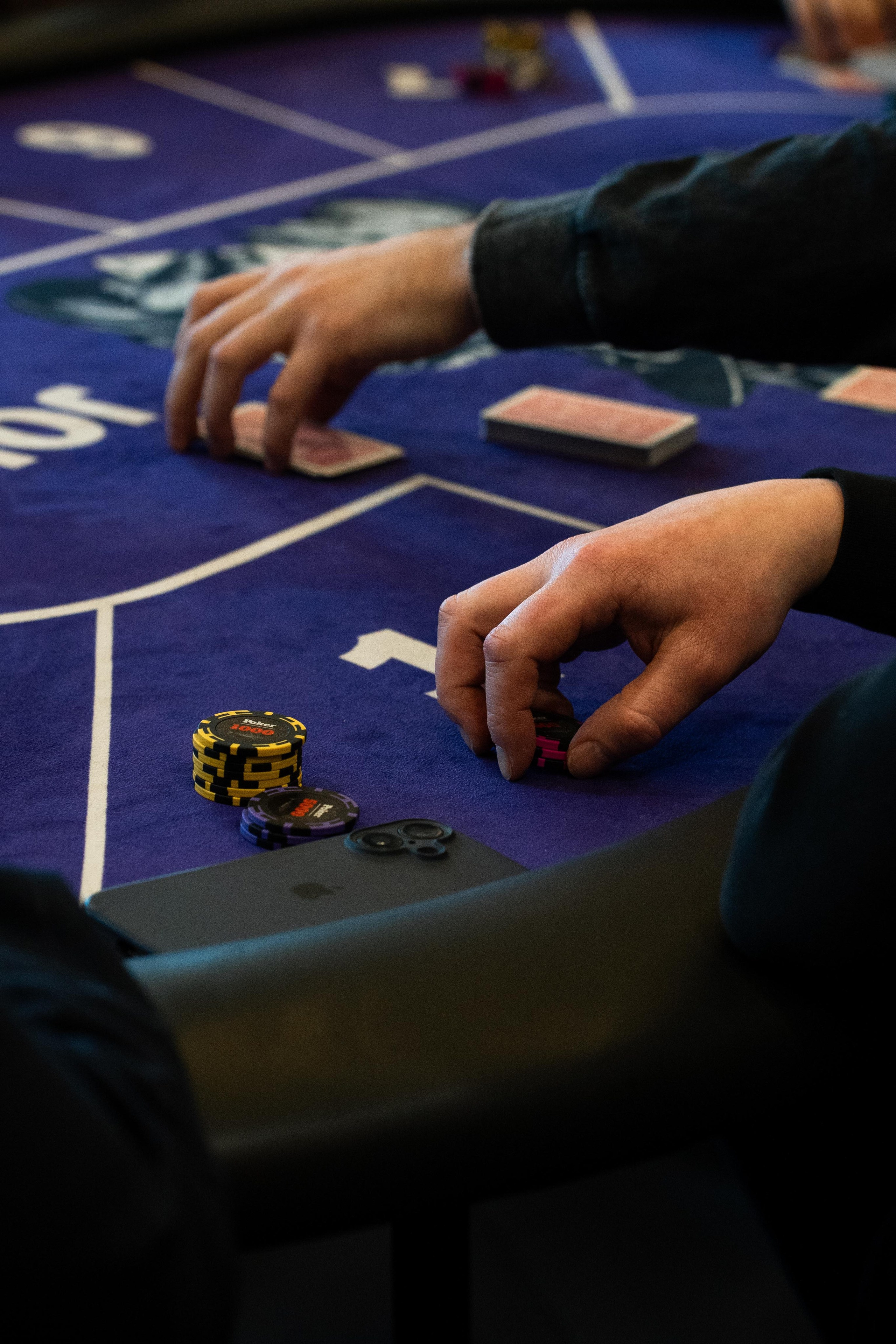 Joker Poker Club 28.02.2026. Коммерческий и художественный фотограф и видеограф в Москве Арсений Тургенев