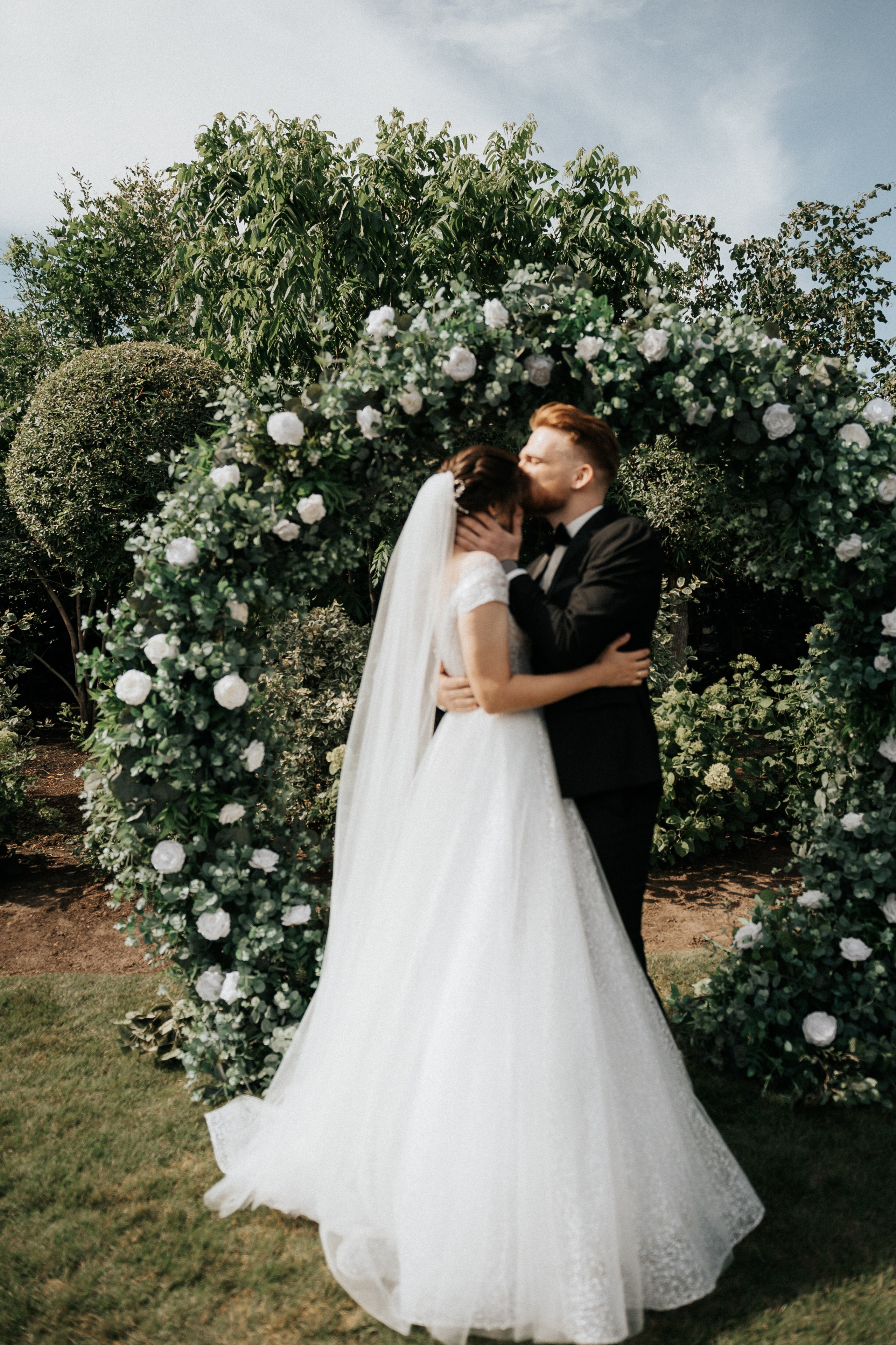 Свадебные фотографии. Фотограф в Барнауле Дарья Бутурлакина. Люби.Цени.Касайся