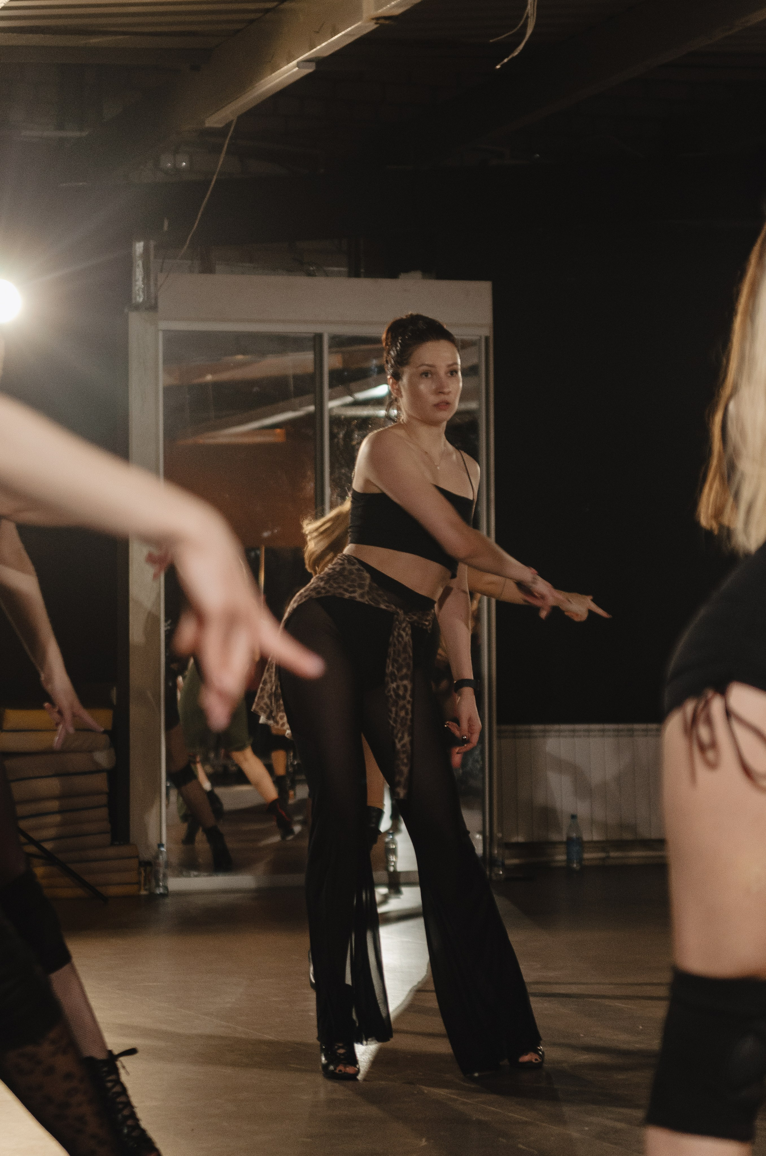 Мастер-классы по High Heels/Girly hip-hop от Оксаны ATTA. Денисова Аля — фотограф для парных съемок и индивидуальных историй в Барнауле