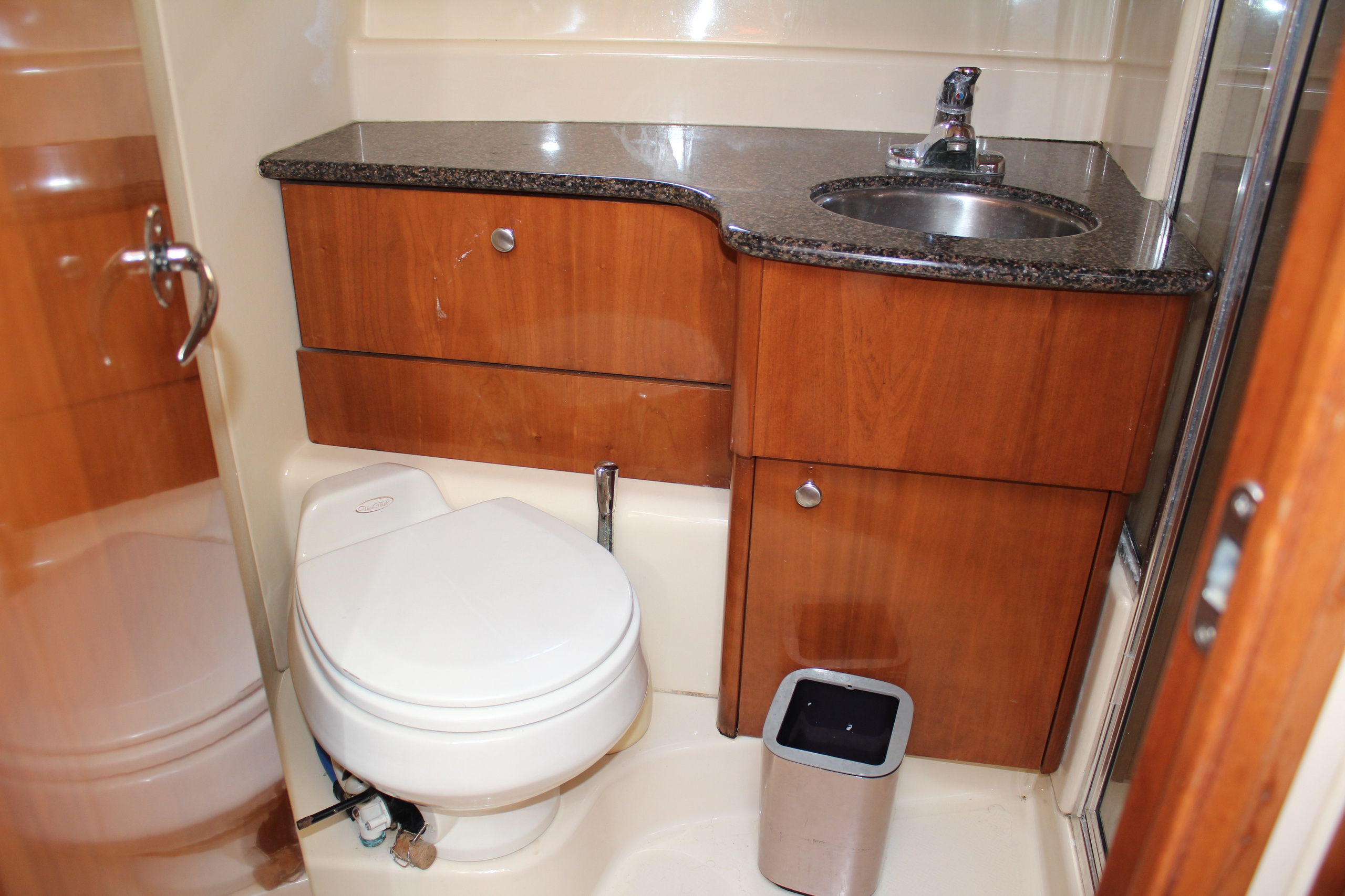 Яхта Меридиан Аренда Яхты в Сочи Яхтанаморе YACHTNAMORE YACHTANAMORE