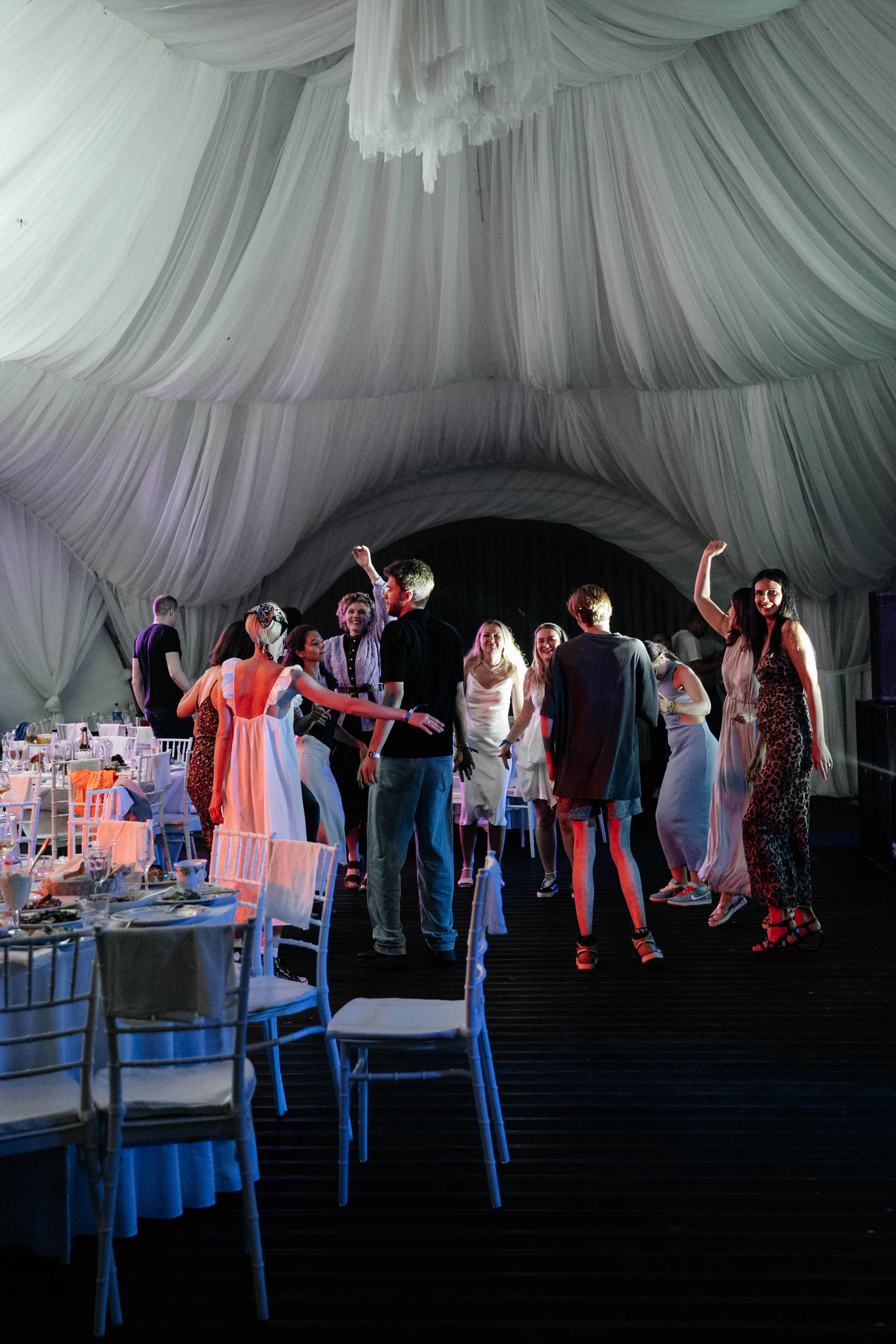 Бери заряд. Свадебный фотограф Москва Александра Аверкова