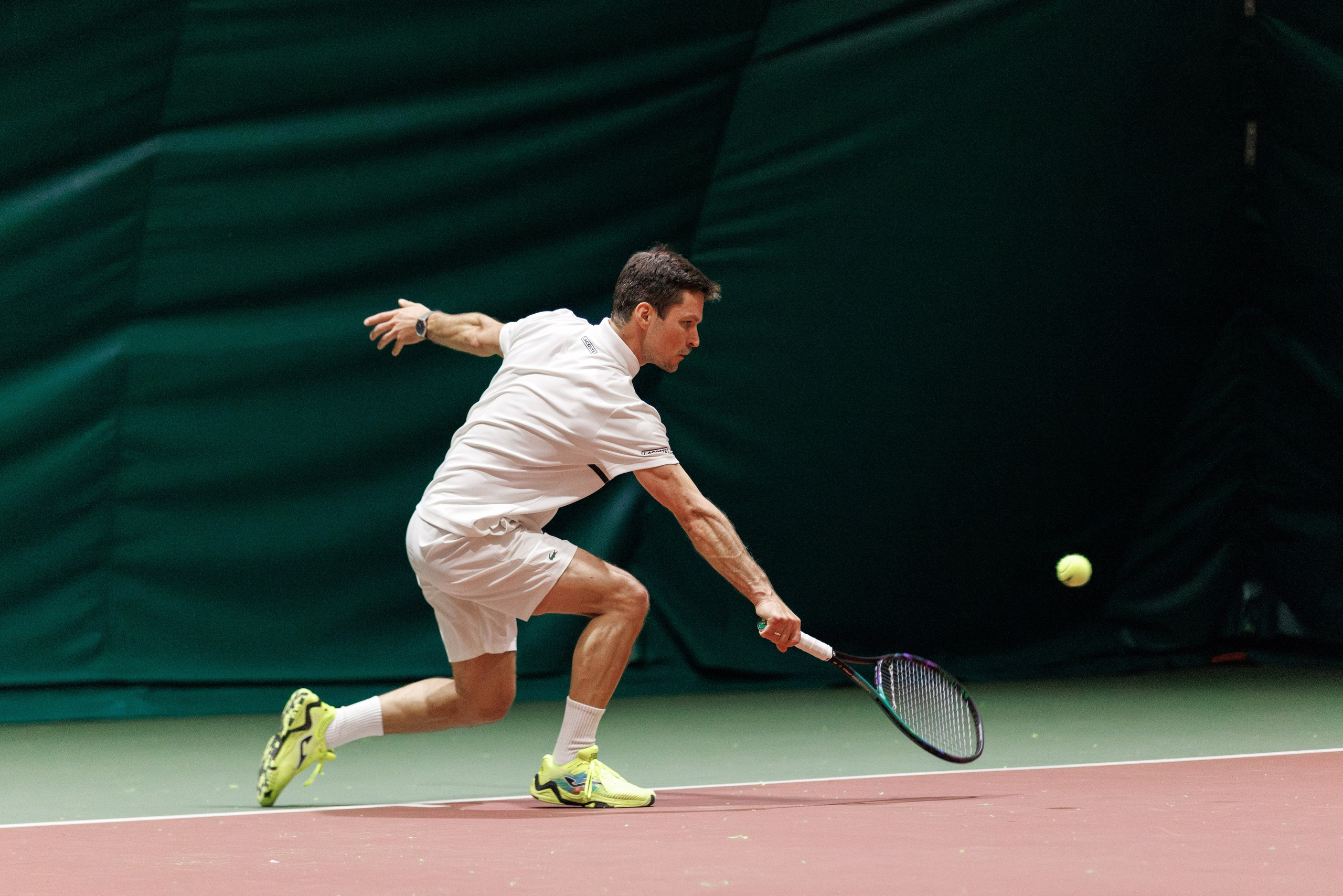 Фото с турнира ALT Tennis за Кубок WINLINE в Пироговском. Спортивный фотограф Алексей Соломин