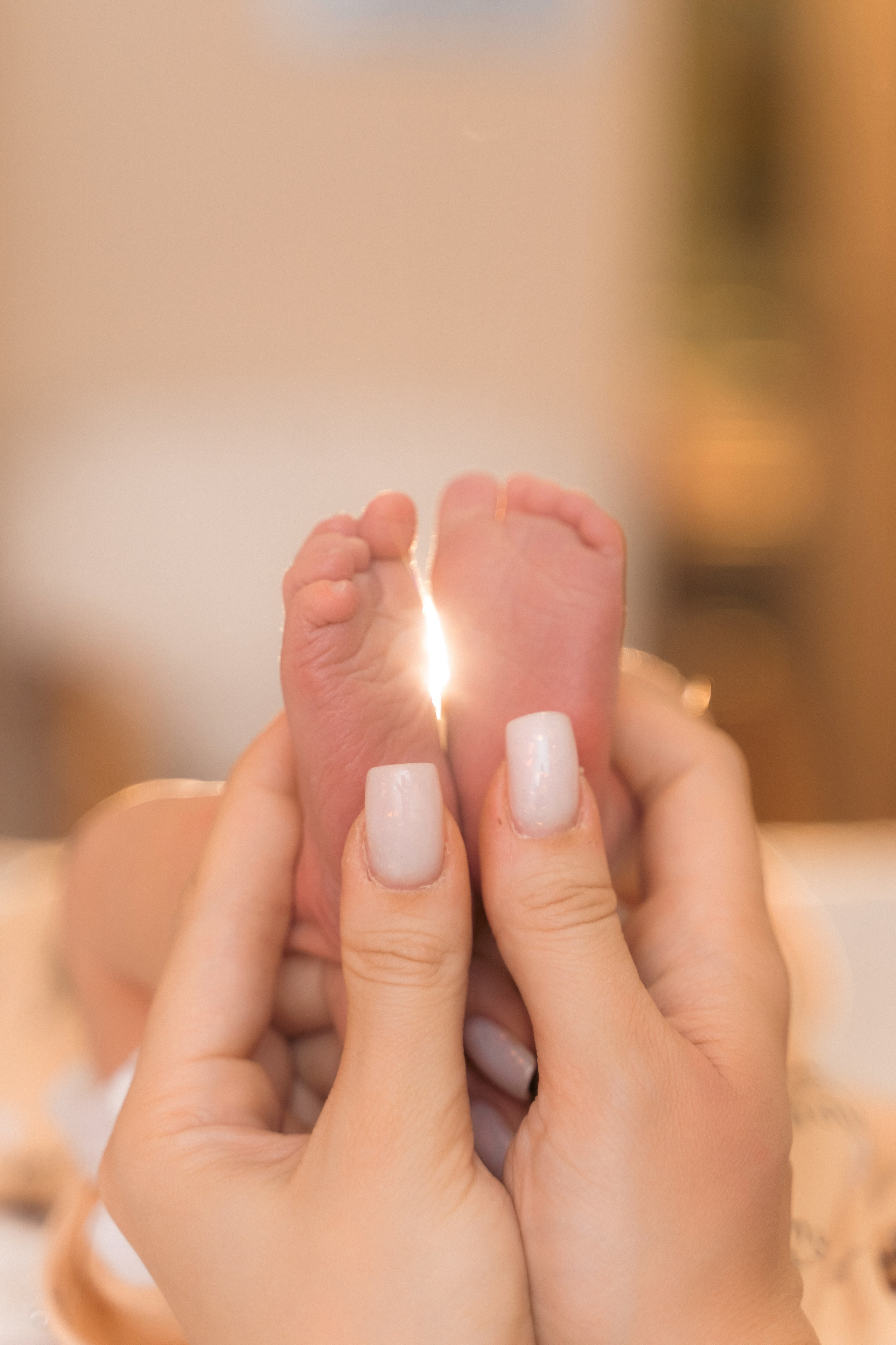 Выписка. Клинический госпиталь MD GROUP на Севастопольском проспекте. Фотографы на роды в Москве. Фото и видео родов. Фотопроект «Продолжение рода»