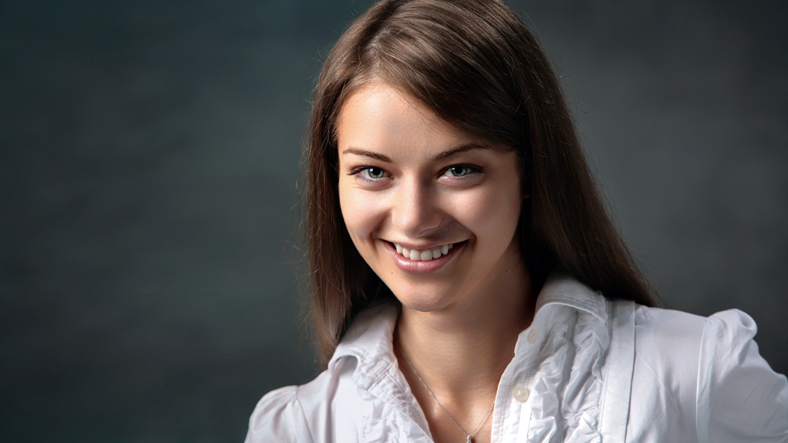 Портретный и предметный студийный фотограф в Москве  Вадим Попов