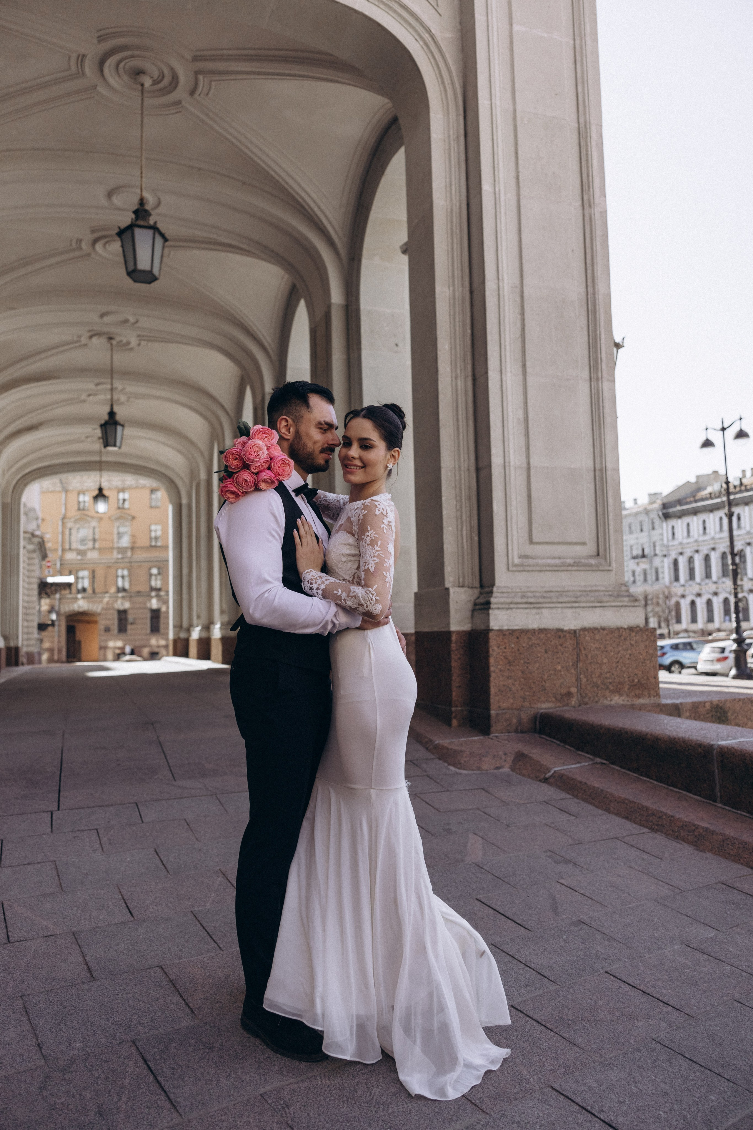 Свадебная прогулка на Исаакиевском соборе. Семейный фотограф в Санкт-Петербурге Екатерина Васильева