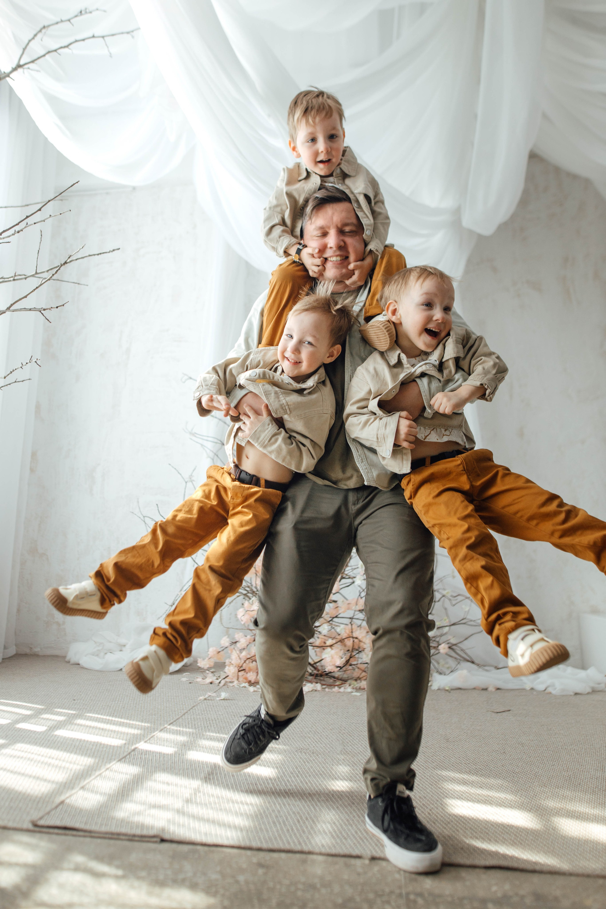 Семейная, апрель 2025