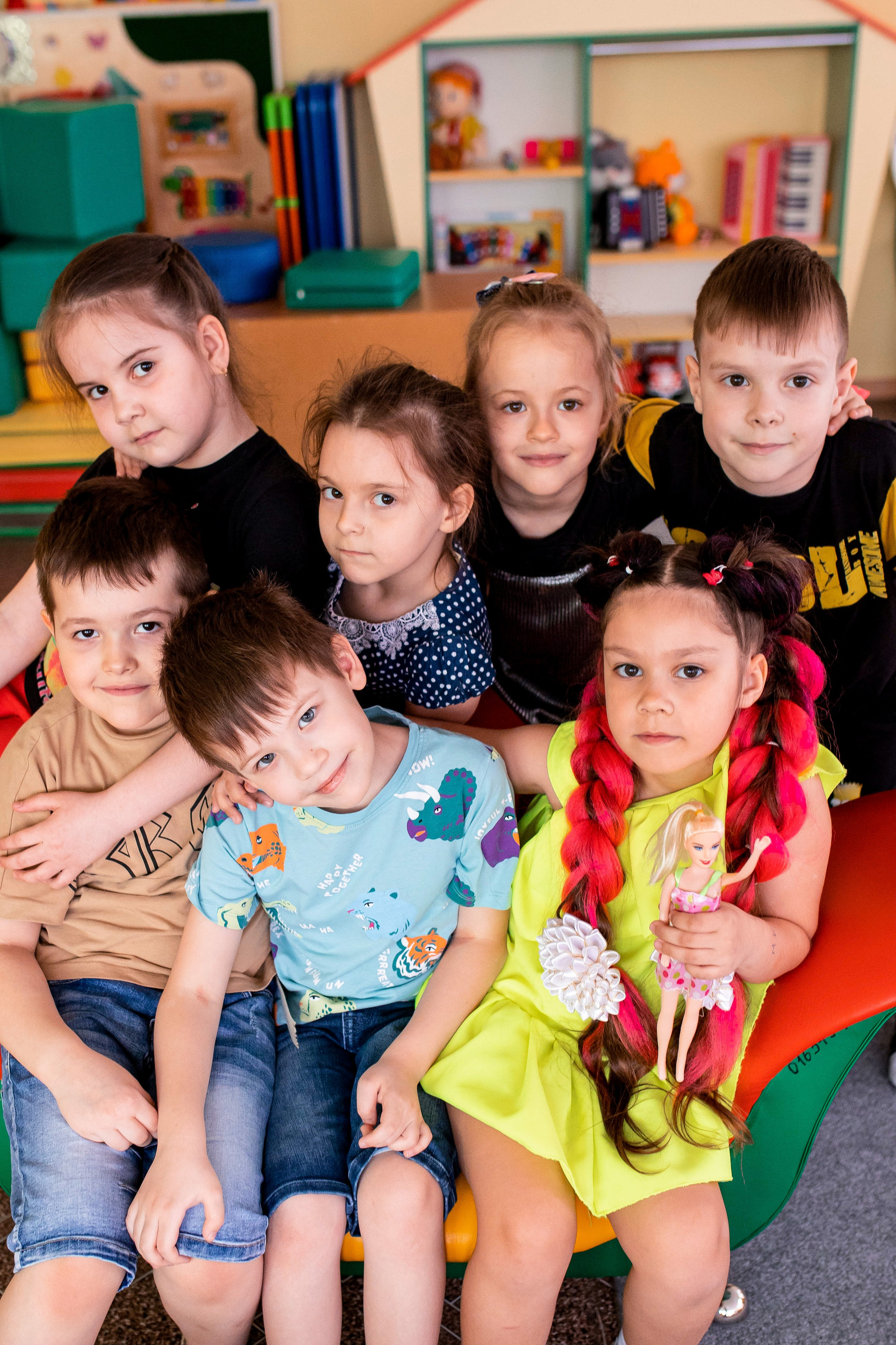 Выпускница Милена с группой. Семейный и детский фотограф город Тында Дарья