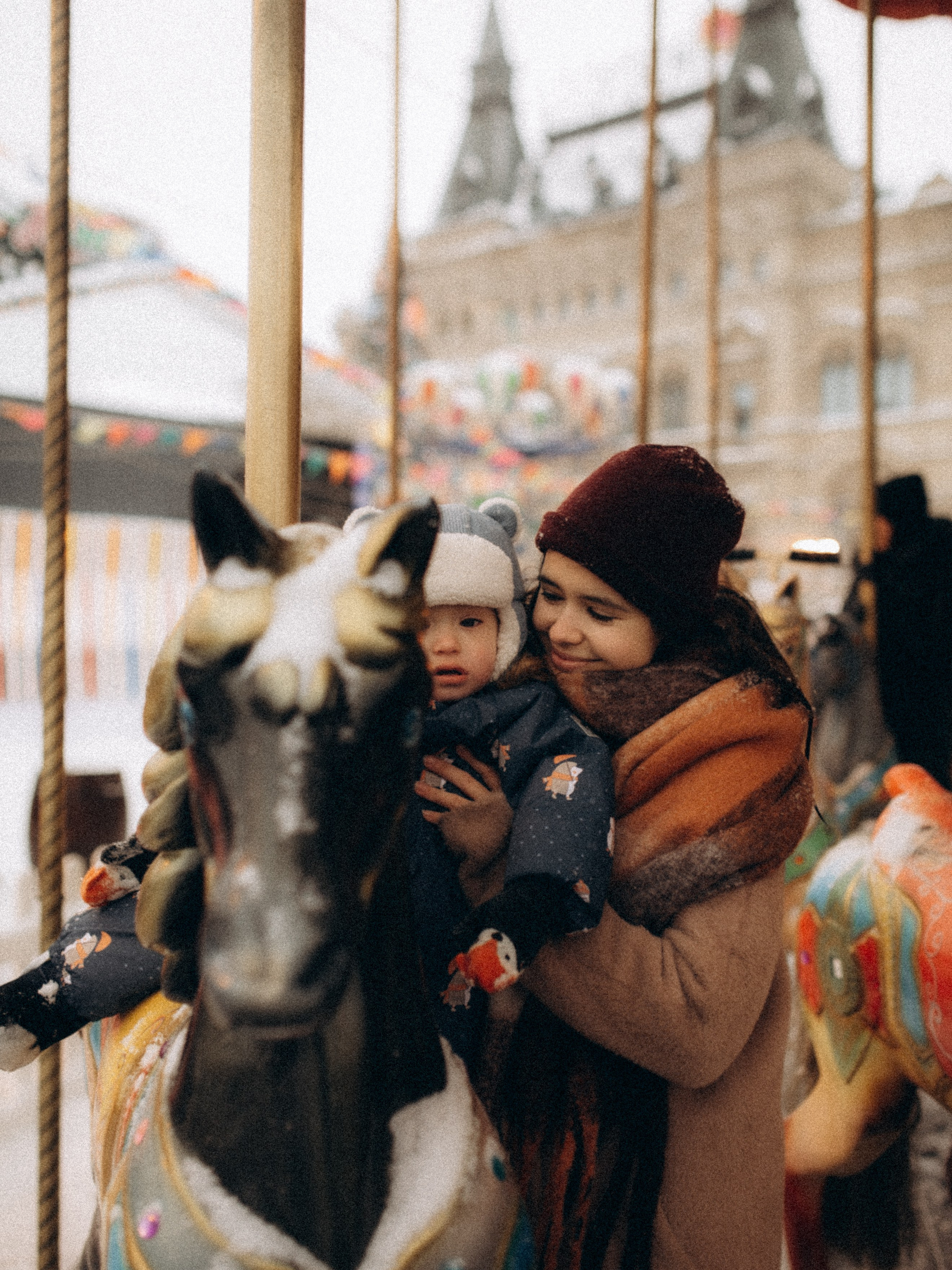 Лена, Митя и Левушка прогулка на Красной площади. Семейный фотограф в Москве и Люберцах Юлия Гуськова