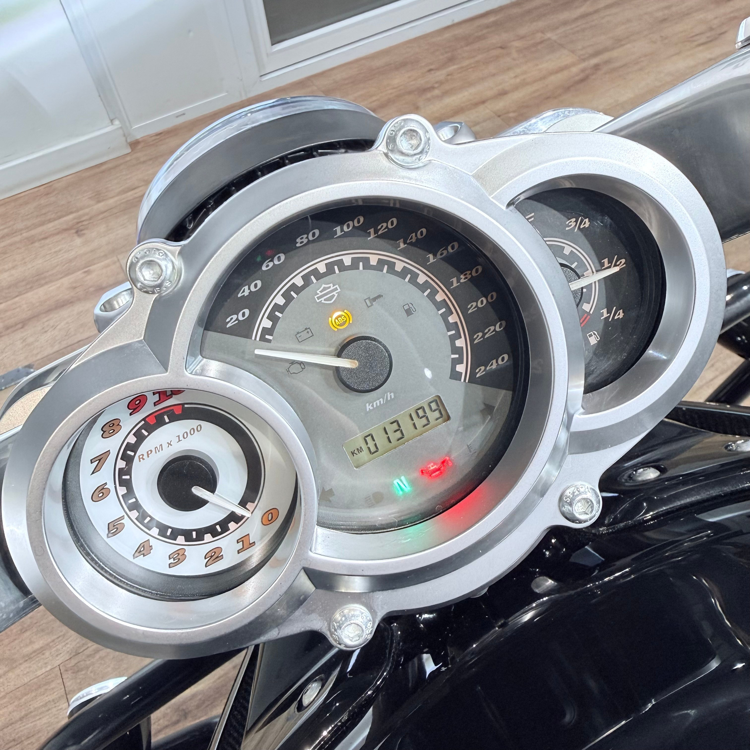2013 V-ROD Muscle 1250 АВS ВiTubo V&H. Hello Davidson, Москва. Только хорошие мотоциклы…