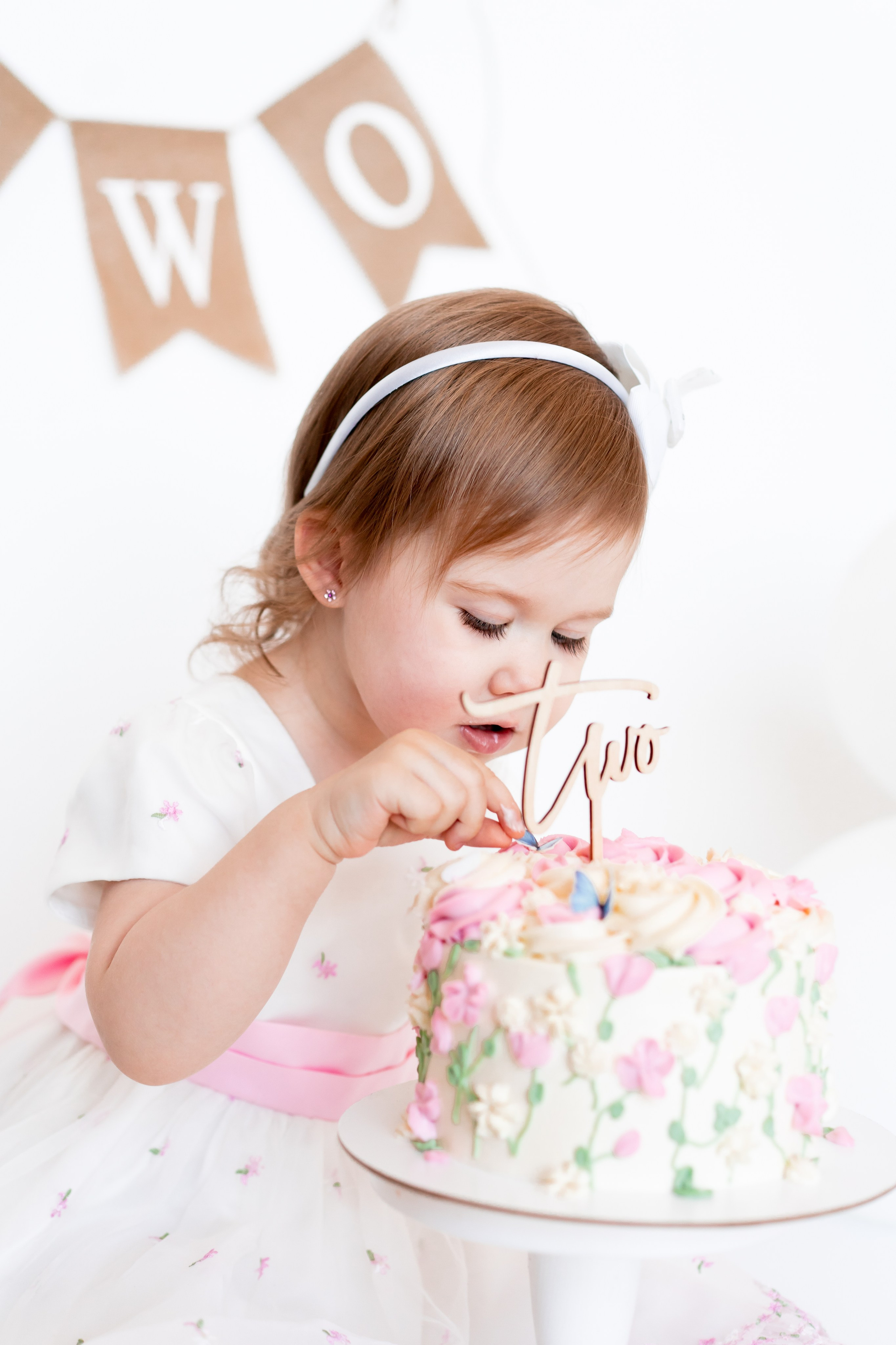 С Днём Рождения ребенка, портрет. Детская, семейная фотостудия в Санкт-Петербурге