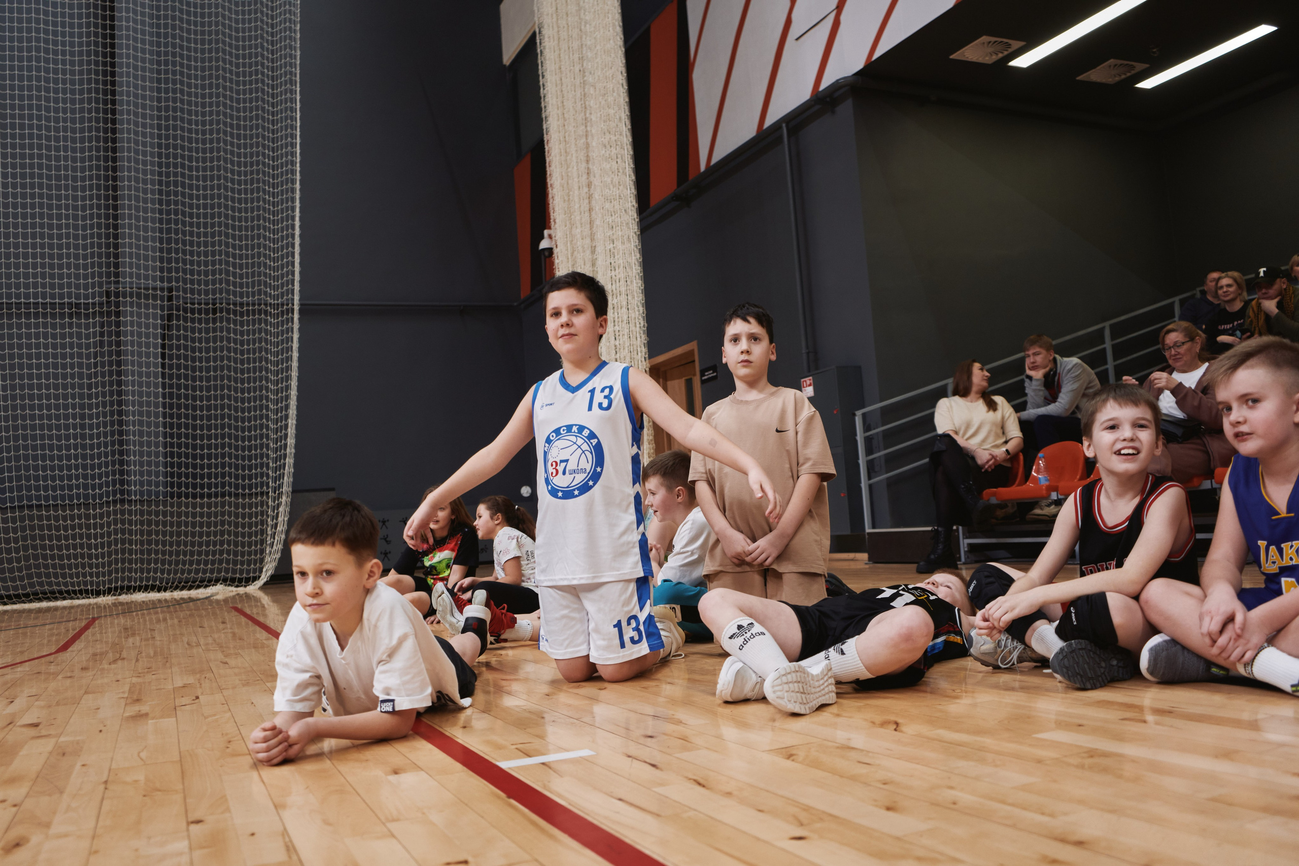 Новогодний баскетбол 2025. Детская лига. Евгений Бреча. Коммерческий и бэкстейдж фотограф в Москве