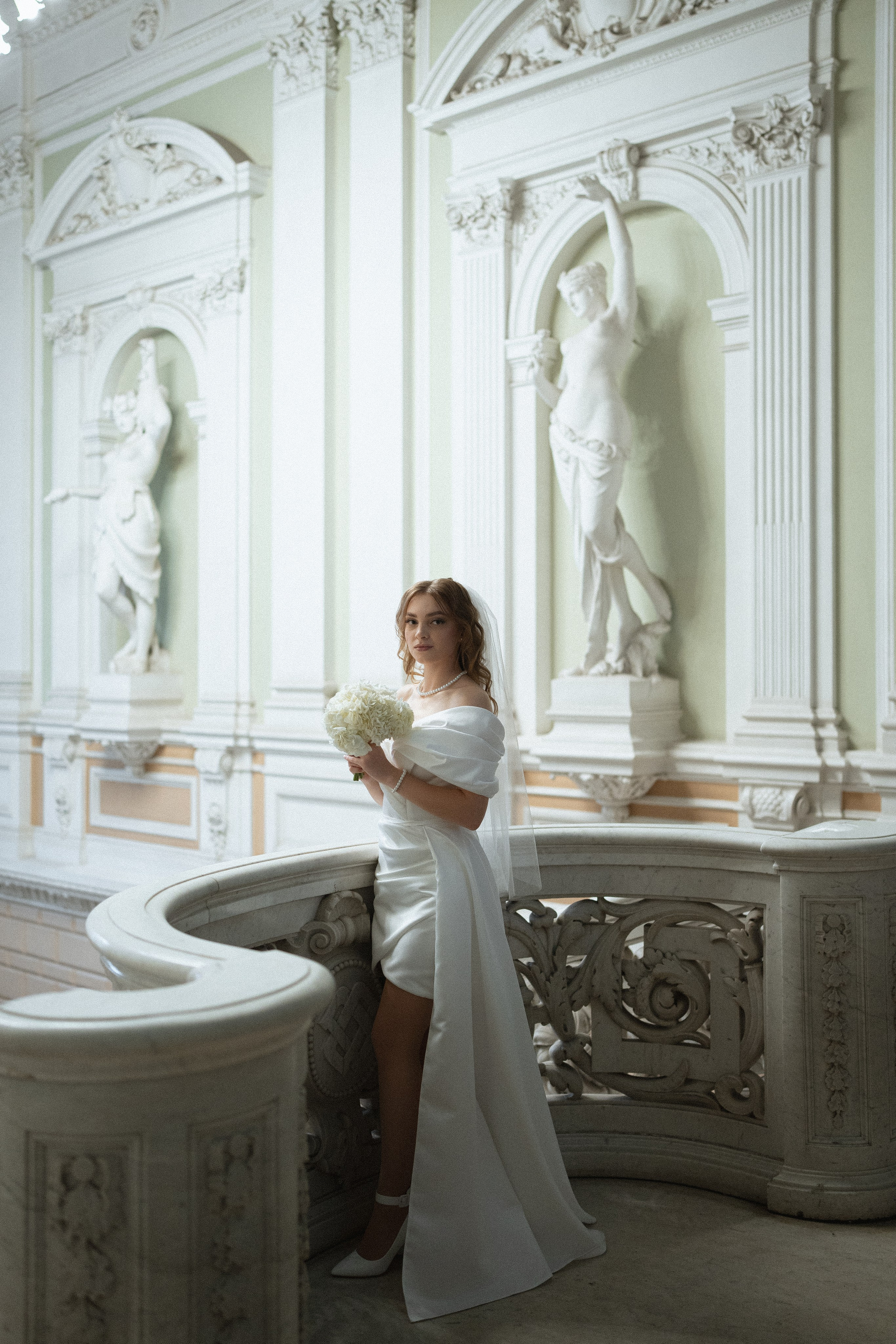 Дмитрий и Кира (Эрмитаж). Свадебный фотограф в Санкт-Петербурге