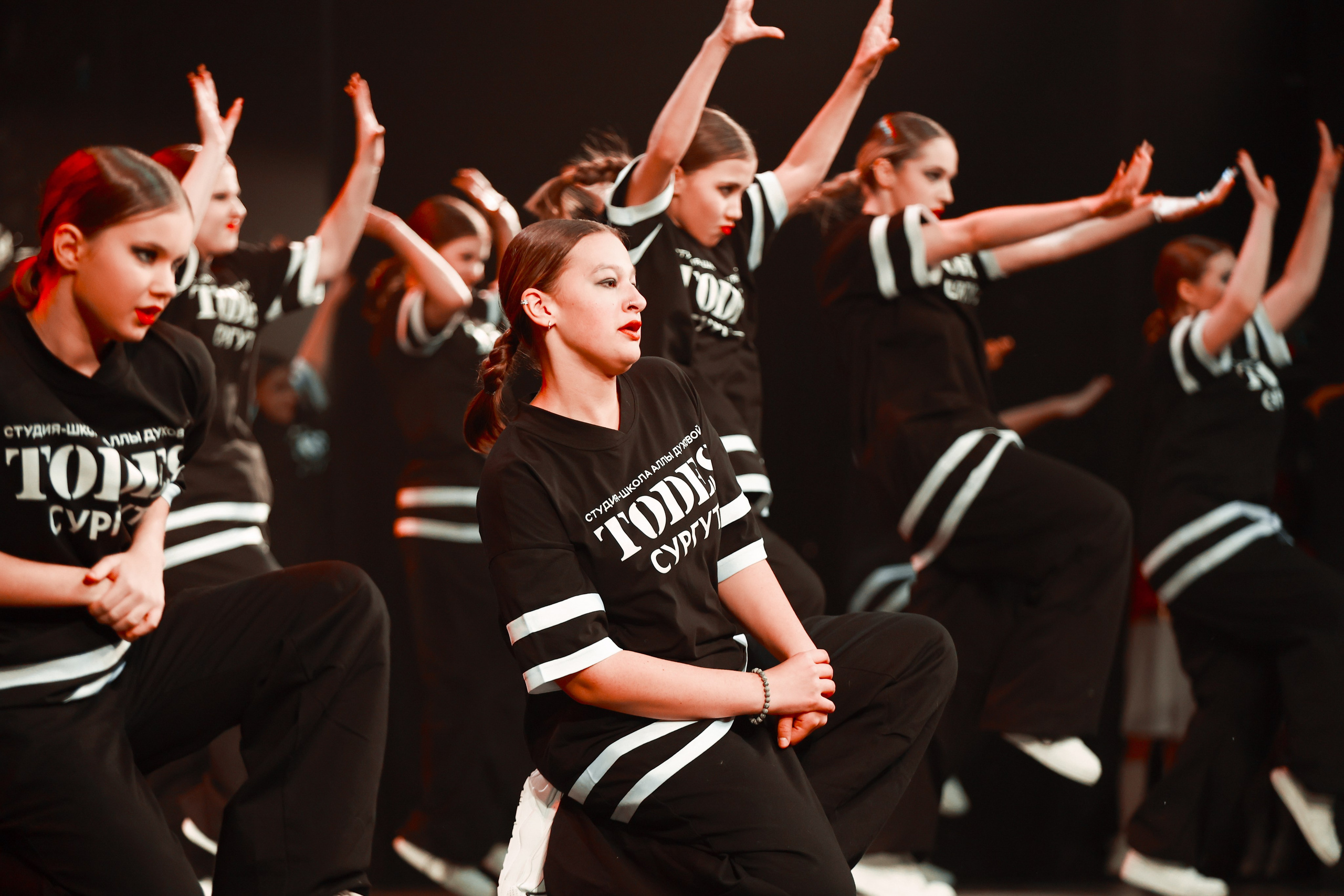 TODES Новогодняя перезагрузка 2024. MIG — студия спортивной фотографии Михаила Голянского