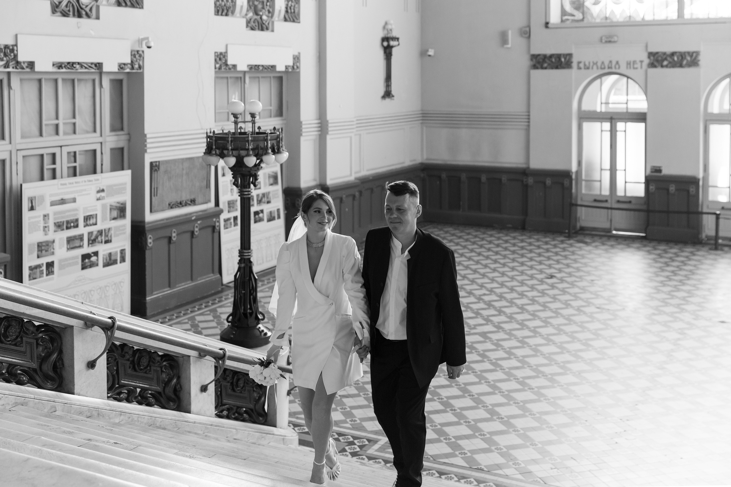 Анонс свадебной серии на Витебском вокзале. Свадебный и портретный фотограф в Санкт-Петербурге Надежда Чечулина