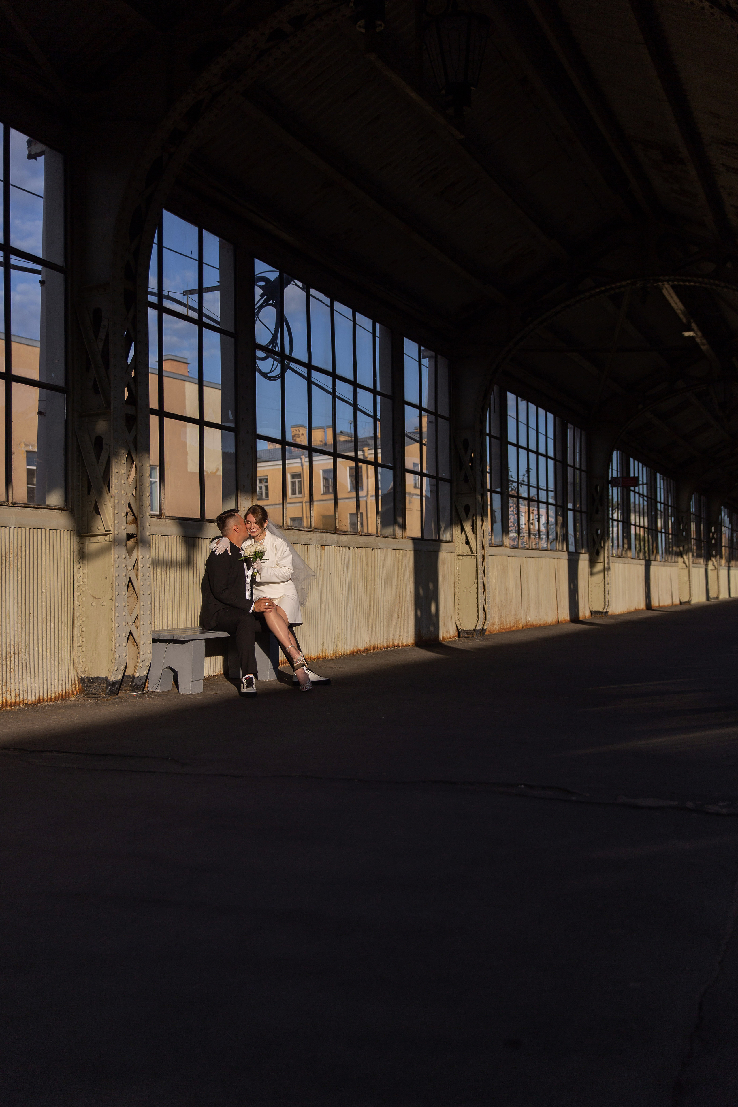 Анонс свадебной серии на Витебском вокзале. Свадебный и портретный фотограф в Санкт-Петербурге Надежда Чечулина