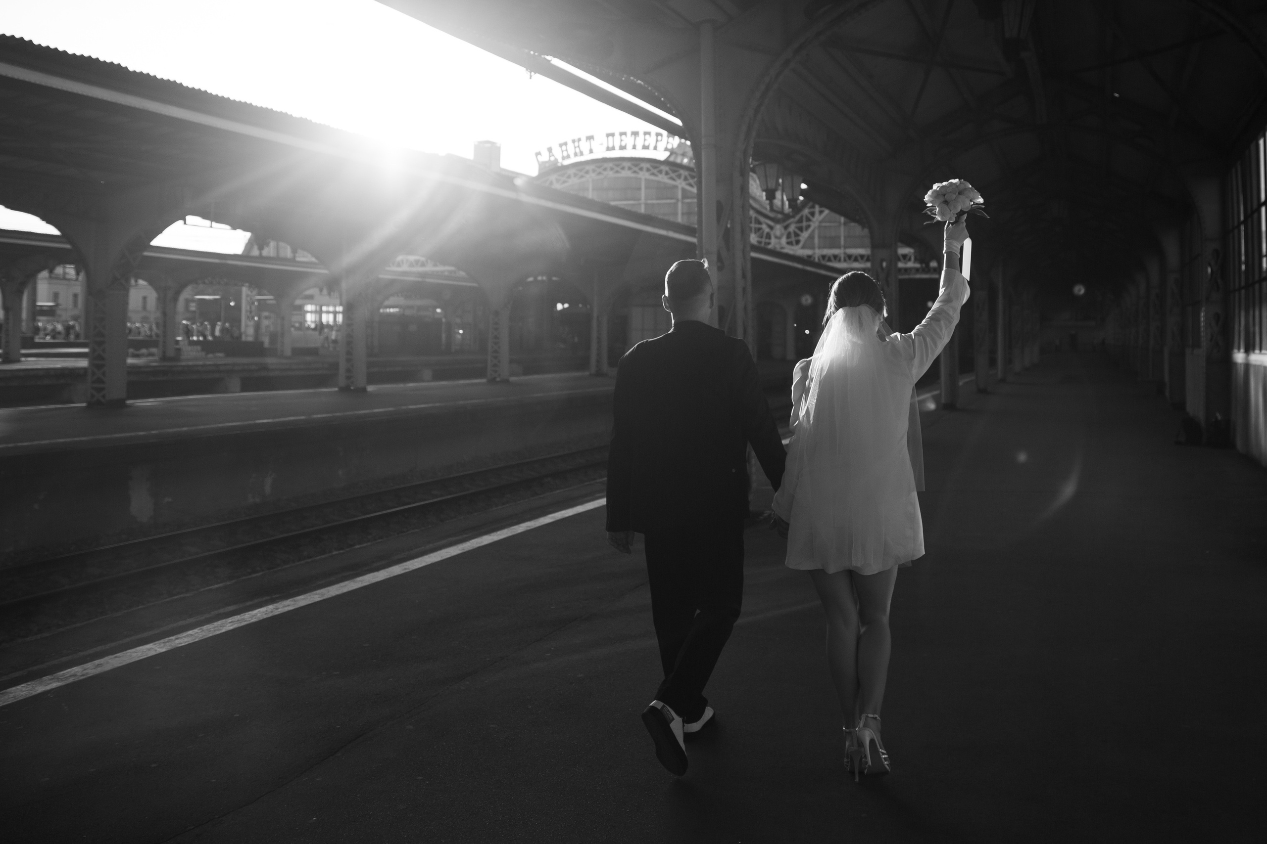 Анонс свадебной серии на Витебском вокзале. Свадебный и портретный фотограф в Санкт-Петербурге Надежда Чечулина