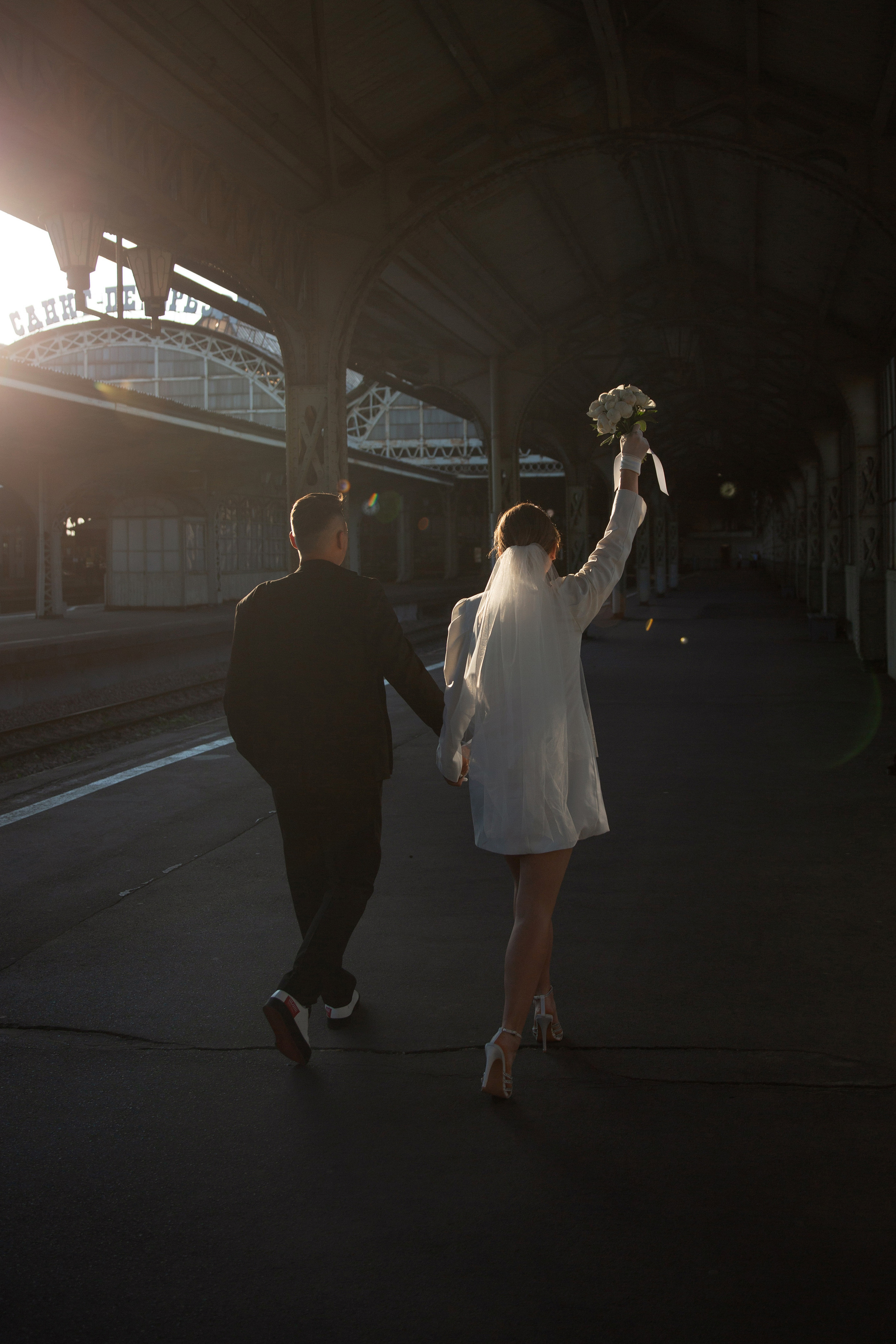 Анонс свадебной серии на Витебском вокзале. Свадебный и портретный фотограф в Санкт-Петербурге Надежда Чечулина