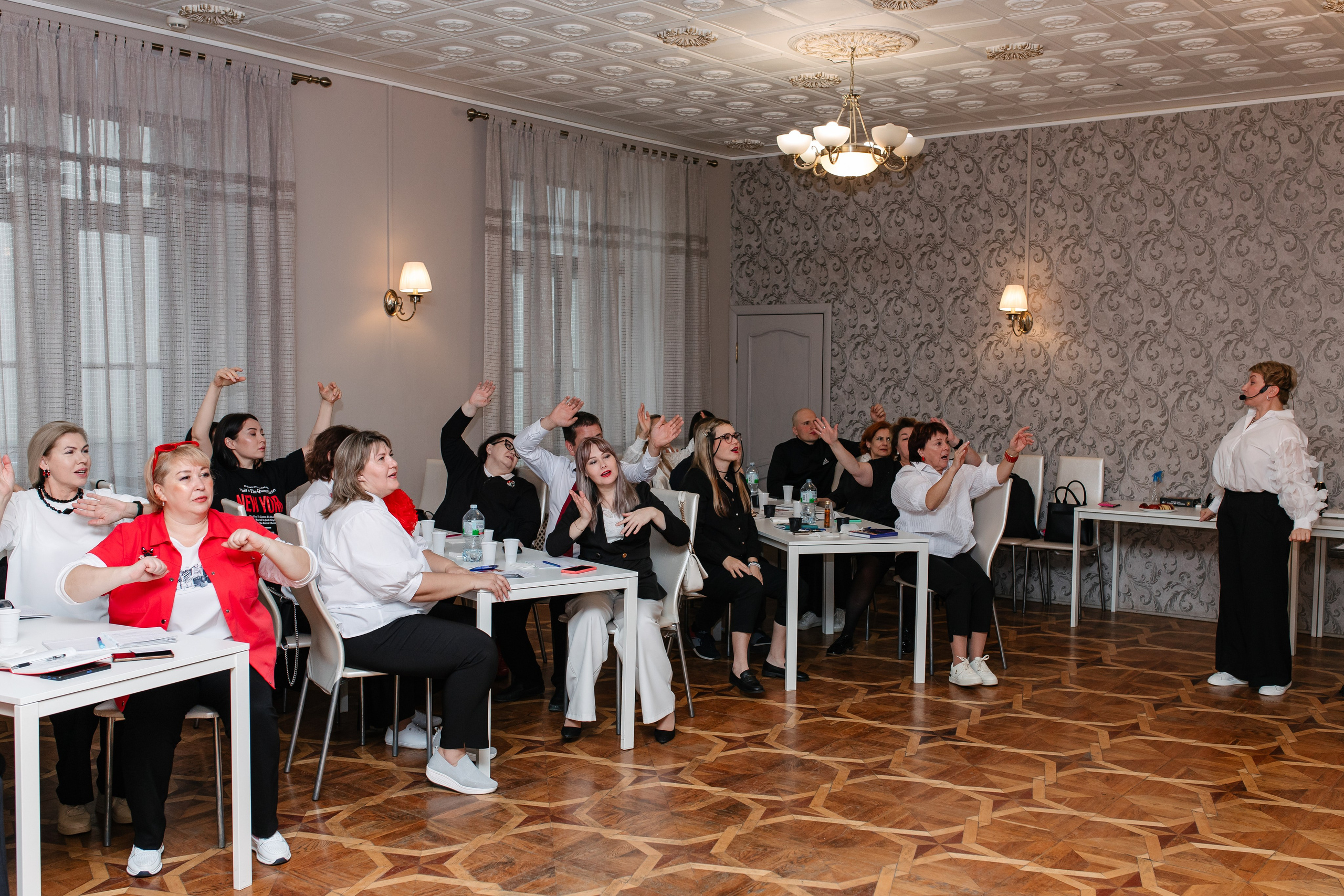 Мастер-класс для банкетных ведущих. Октябрь 2024. Фотограф Пермь. Свадьбы. Семья и дети, школа, д. сад. Фотокниги