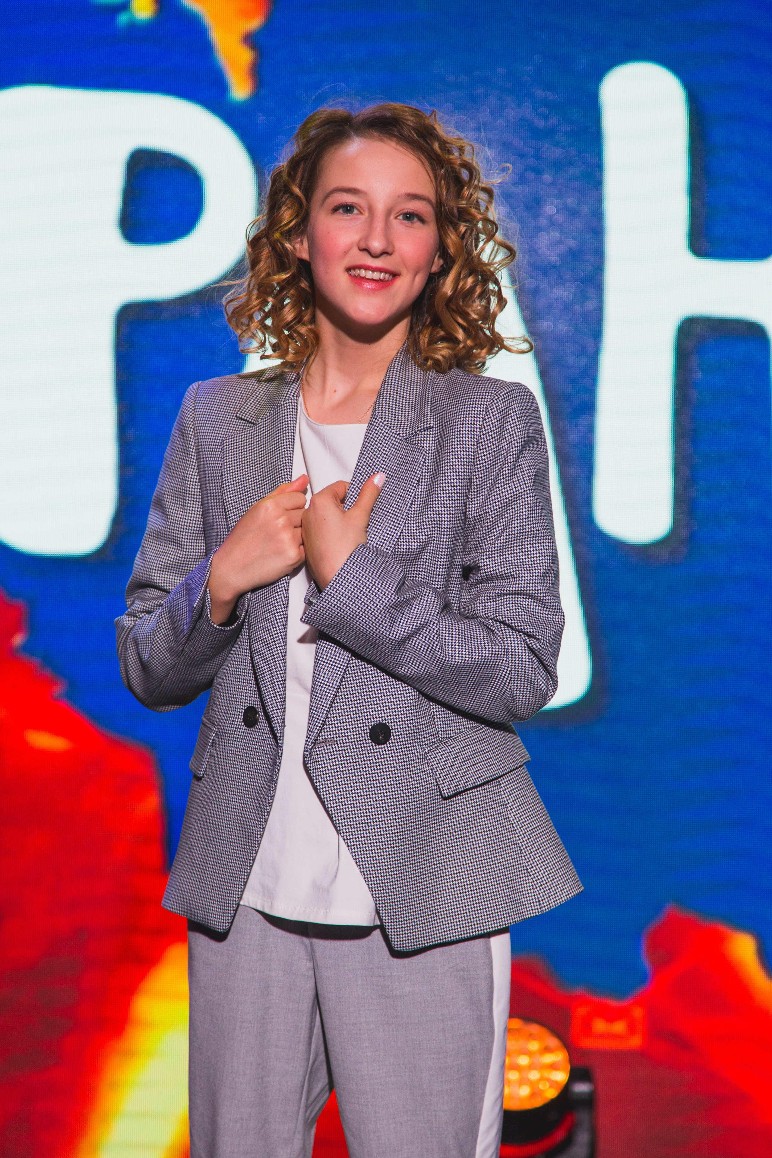 О2ТВ группа СТРАНА. Видеооператор/Фотограф Николай Завьялов