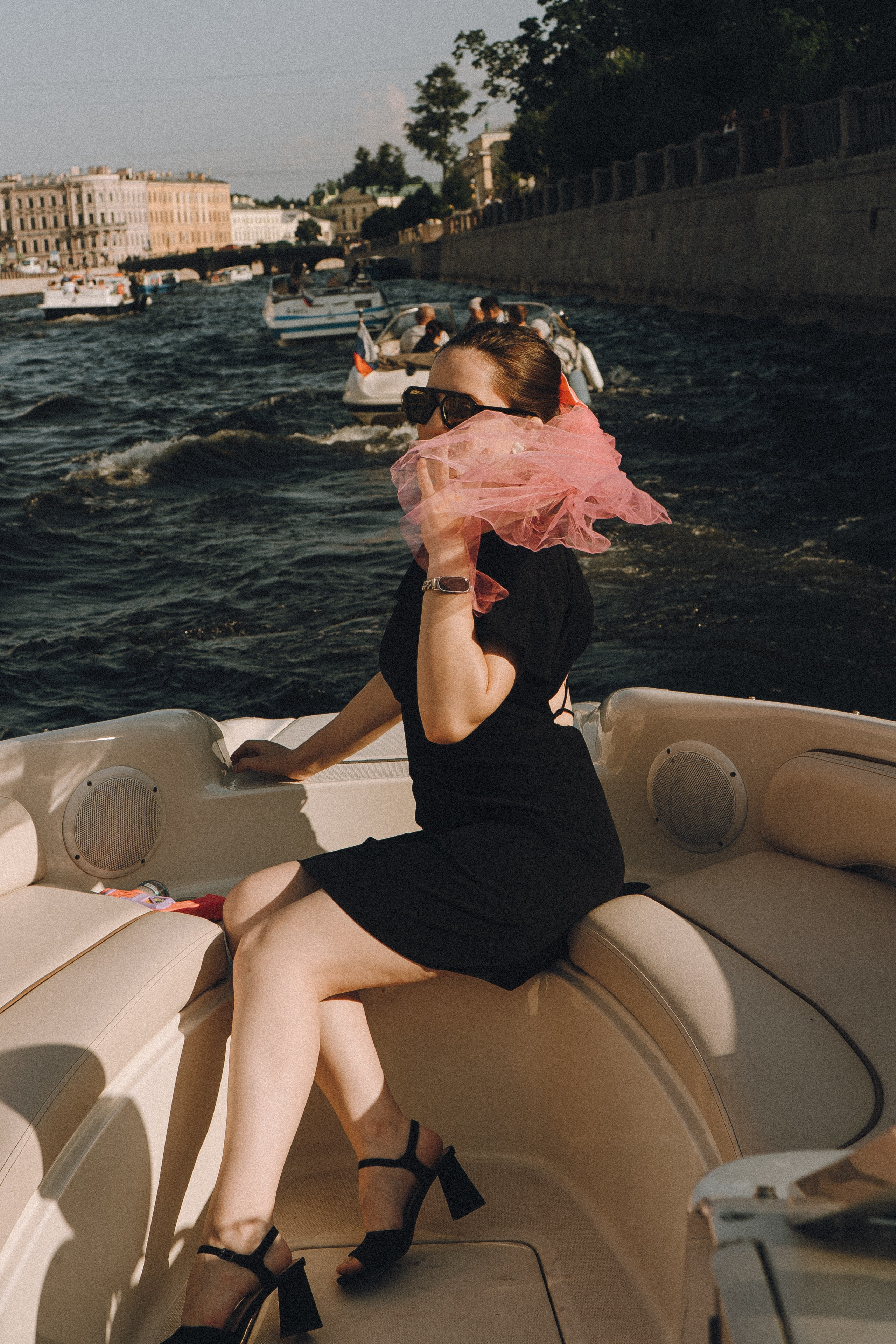 ДЕВИЧНИК НА КАТЕРЕ. Профессиональный фотограф, Санкт-Петербург — Виктория Богомолова