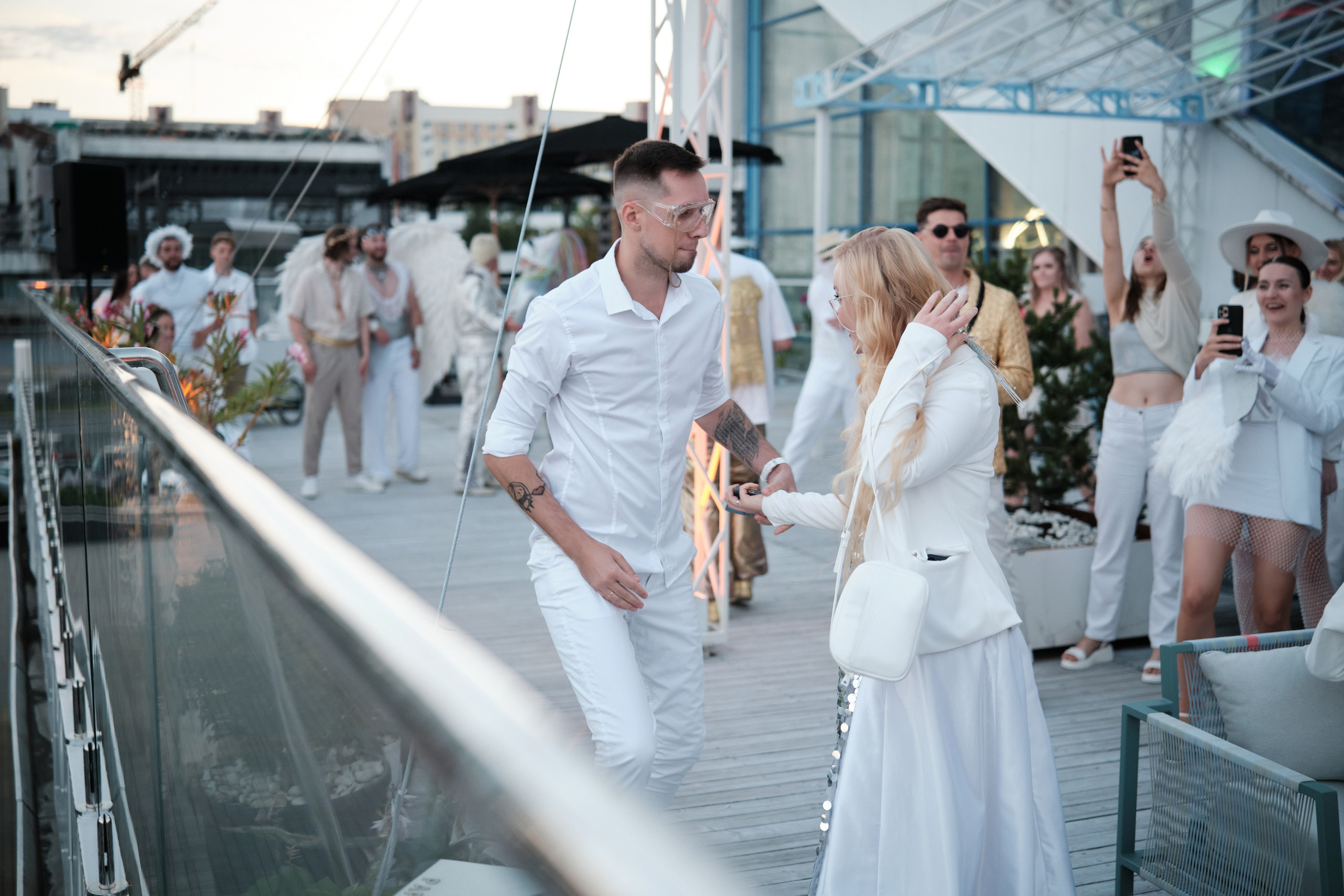 Burning Man на террасе White Point. Репортажный фотограф Дмитрий Литвинский. Минск, Беларусь, мир