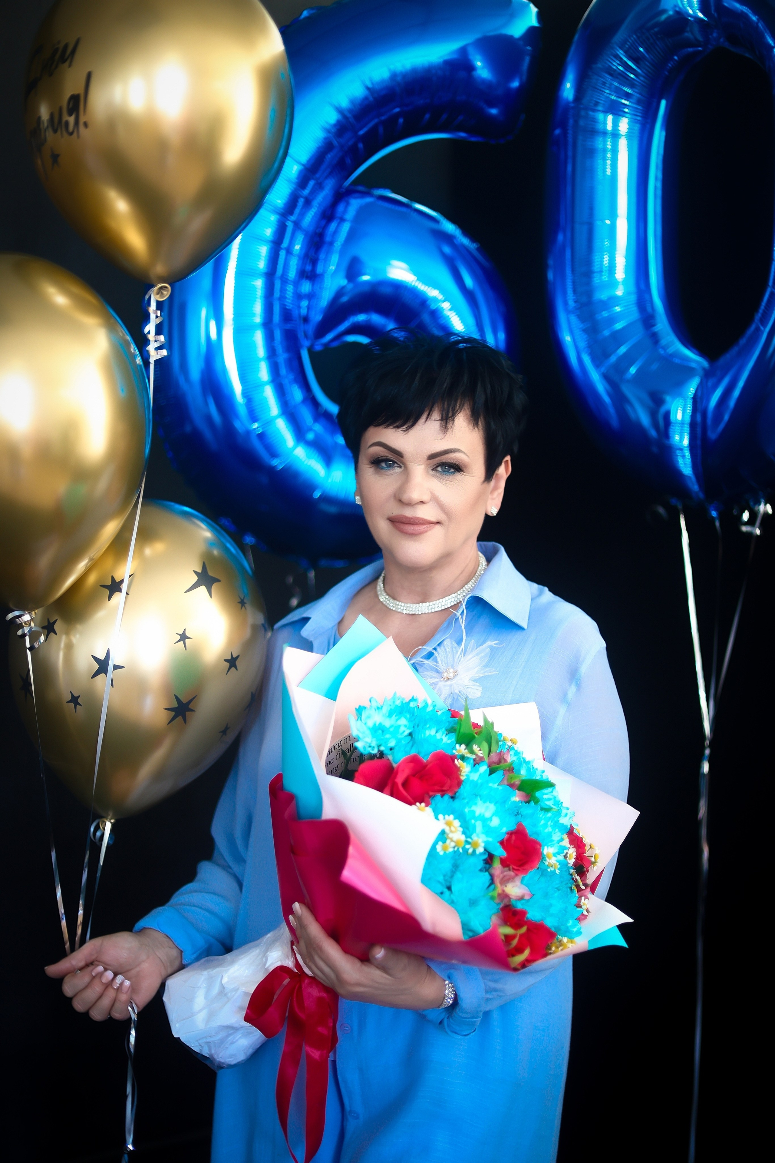 Семейные фотосессии студийные; новогодние, тематические, домашние и тд. Выпускные альбомы для школ и Детских садов в Барнауле /Выпускные/Свадебные/Детские/Семейные и др. виды съёмок /Фотограф Вера Валейко