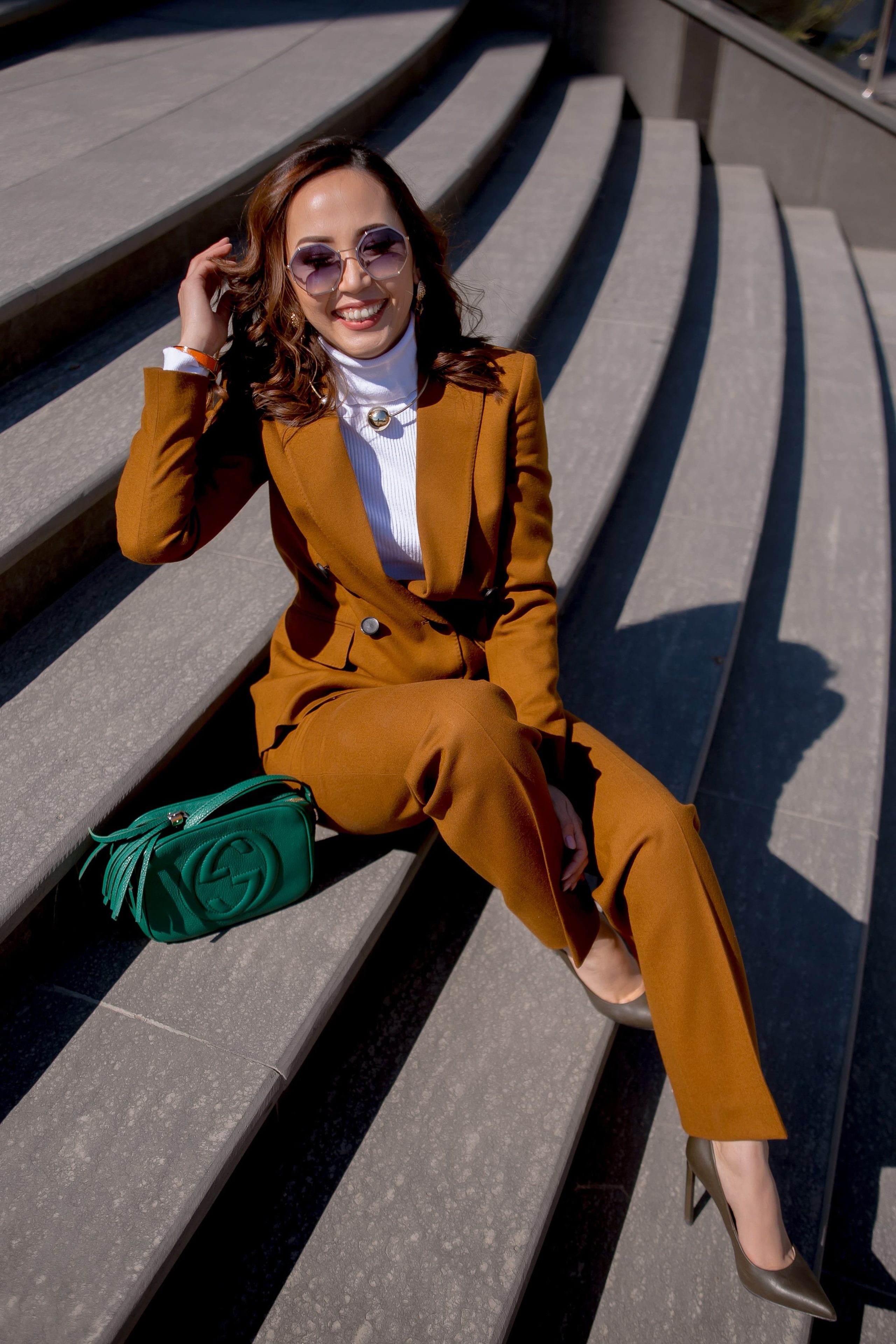 Бизнес портреты. Фотостудия в Атырау | Фотограф атырау, Видео, Дрон, съемка в атырау Контент для Бизнеса»