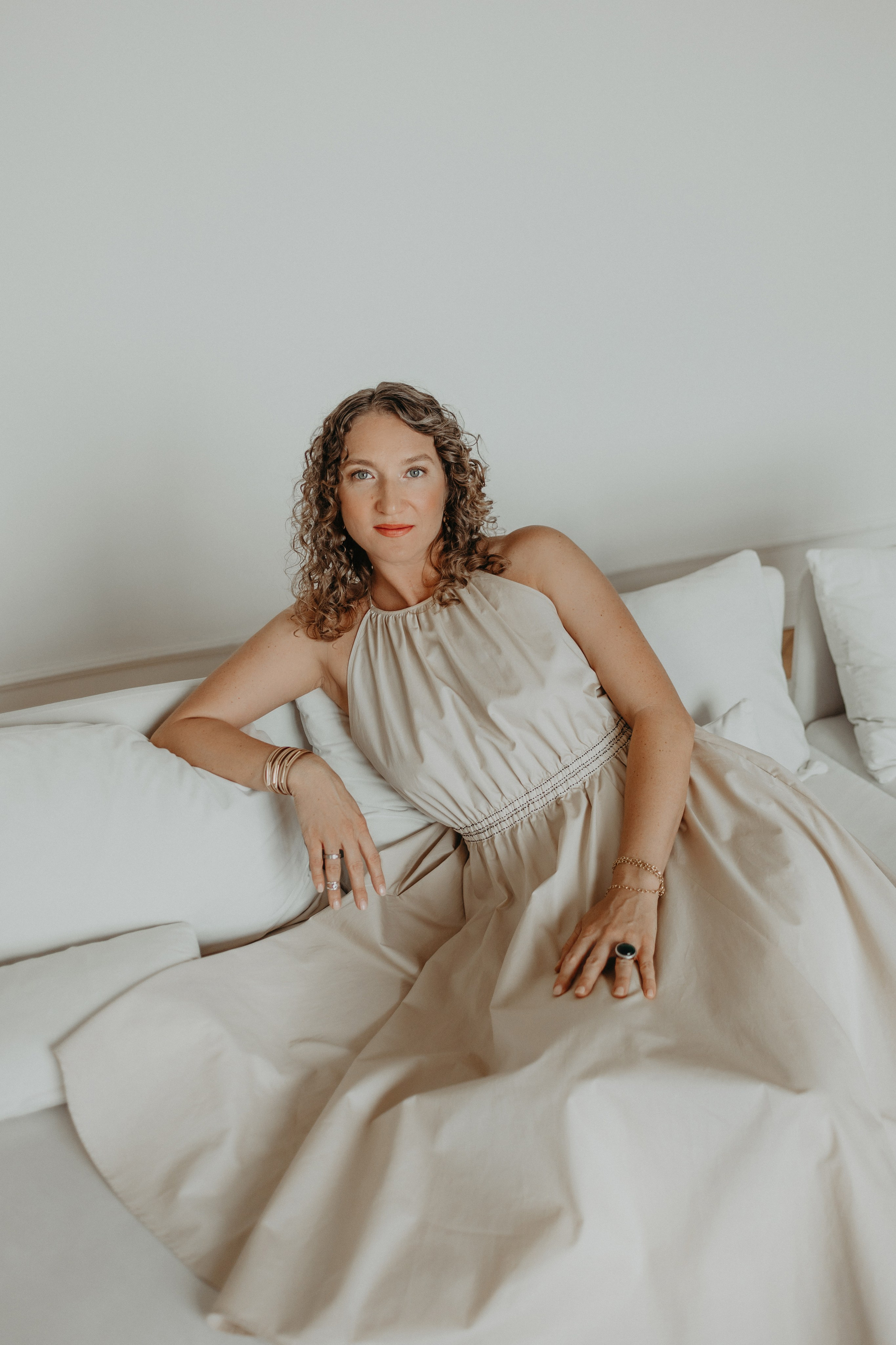 Бизнес портреты для соц сетей. Энергопрактик. Фотограф в Краснодаре Евгения Михаевич