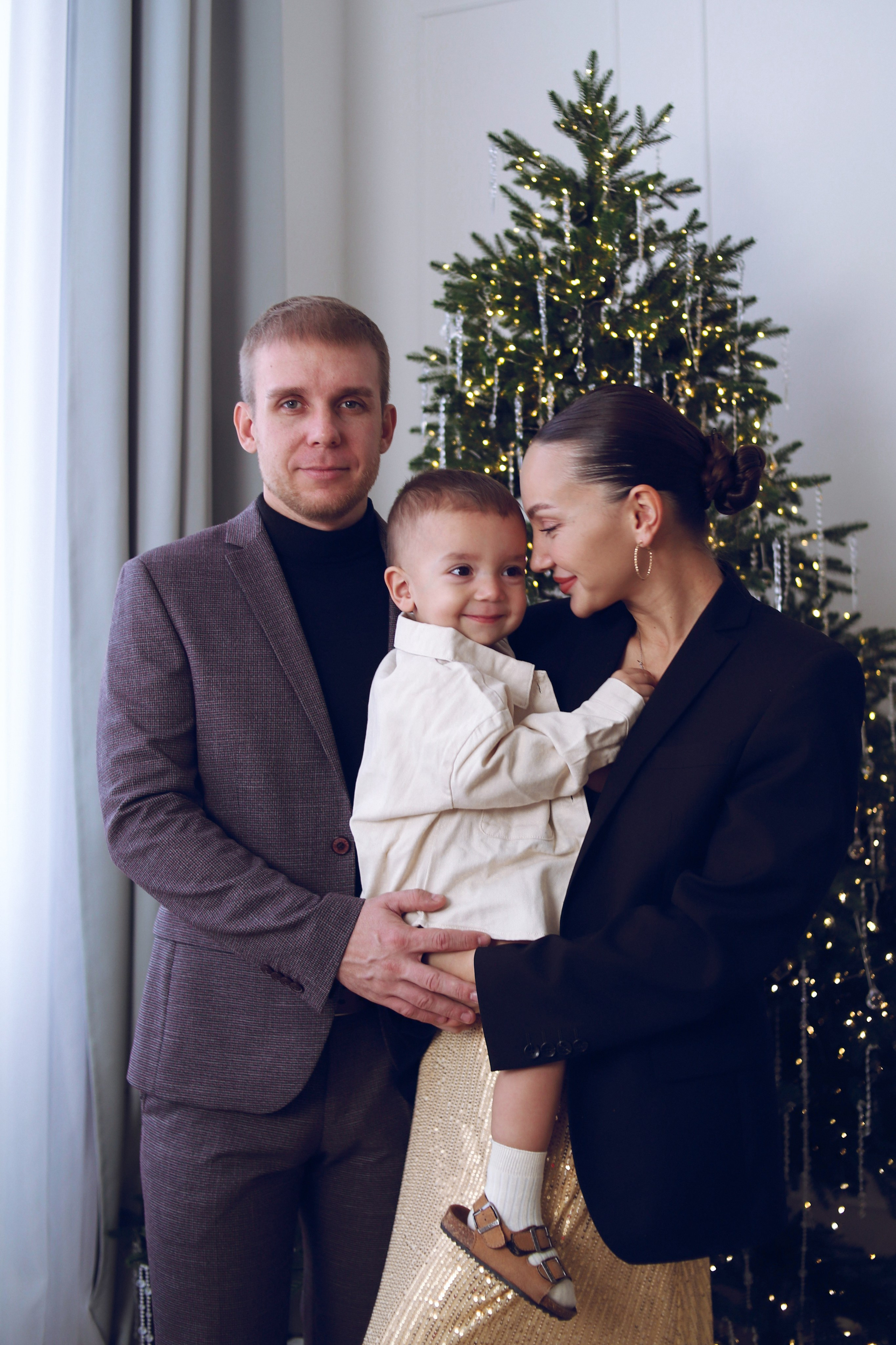 Семейная фотосессия или съёмка от 3-х человек