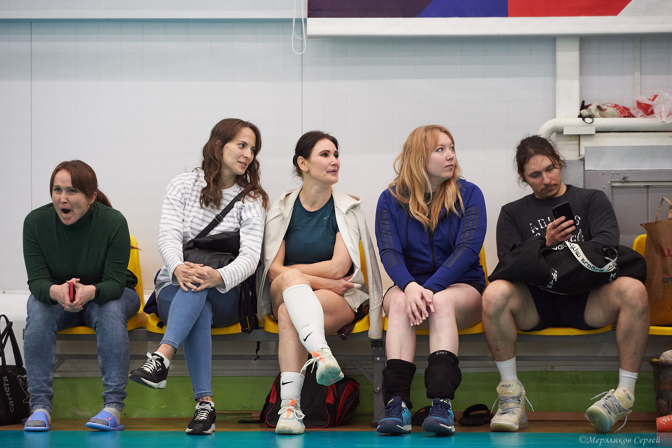 Новогодний волейбольный турнир. Ижевск. 16.12.23. Спортивный репортажный фотограф в Ижевске Сергей Мерзляков