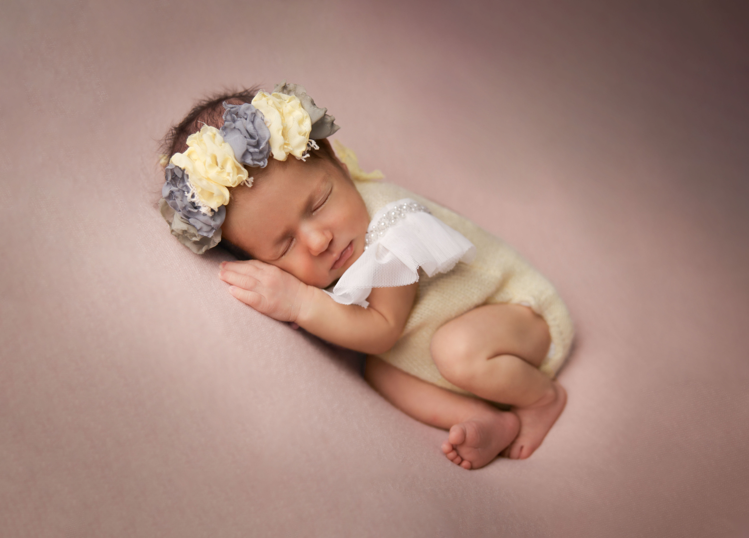 НОВОРОЖДЕННЫЕ до месяца. Мишугина Ольга Фотограф новорожденных, семейный и детский фотограф